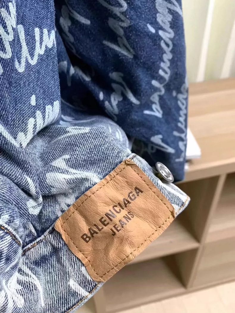 Balenciaga Balenciaga Logo Denim Jacket with Collar-dmc Size US M / EU 48-50 / 2 - 5 Thumbnail