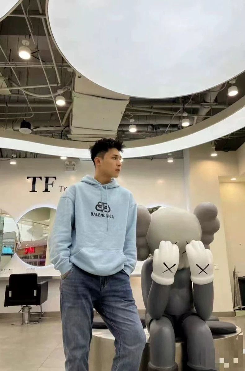 Balenciaga BALENCIAGA Hoodie for Men and Women-dmc Size US S / EU 44-46 / 1 - 9 Thumbnail