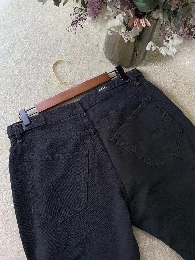 Balenciaga Balenciaga Ripped Straight Leg Denim Pants M Size-dmc Size US 34 / EU 50 - 7 Thumbnail