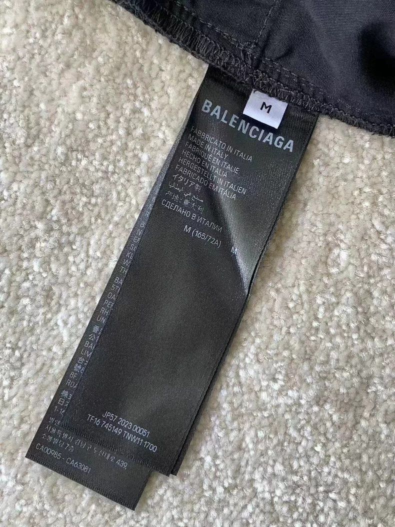Balenciaga Balenciaga Ripped Straight Leg Denim Pants M Size-dmc Size US 34 / EU 50 - 9 Thumbnail