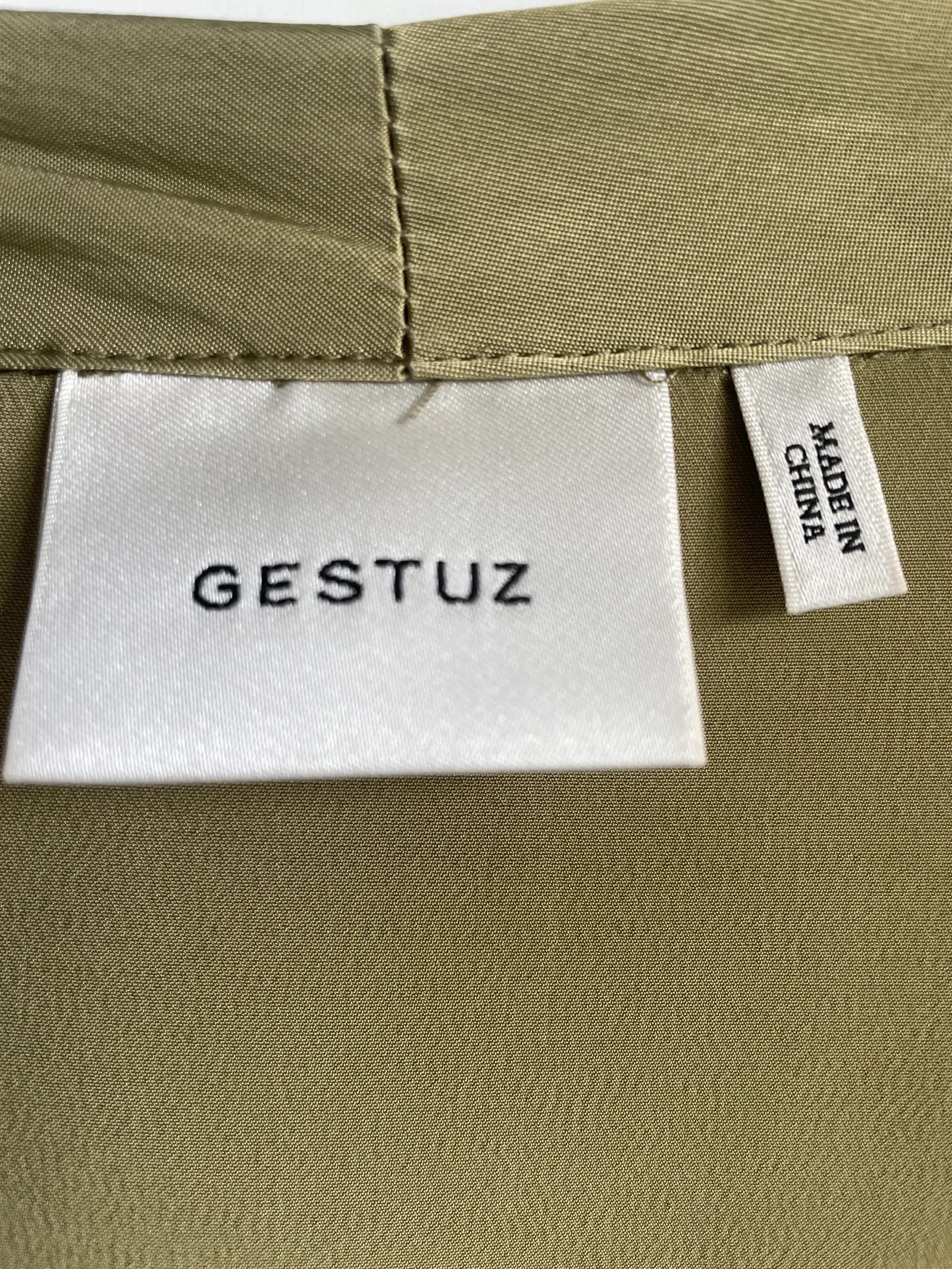 Gestuz Gestuz Sidenblus med i bodyversion och linne Blouse Size XS / US 0-2 / IT 36-38 - 2 Thumbnail