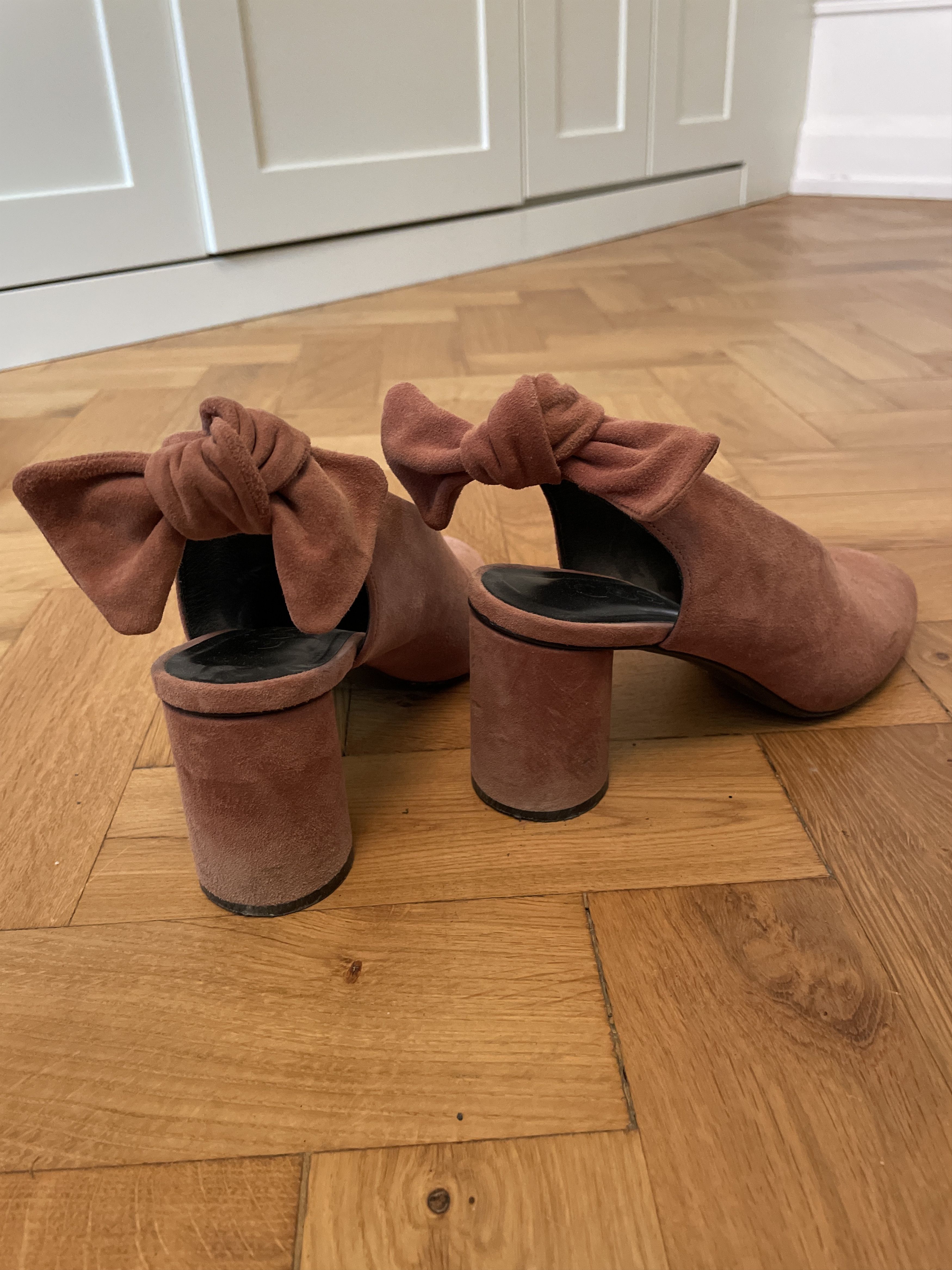 Cos Cos Heels Size US 7 / IT 37 - 3 Thumbnail