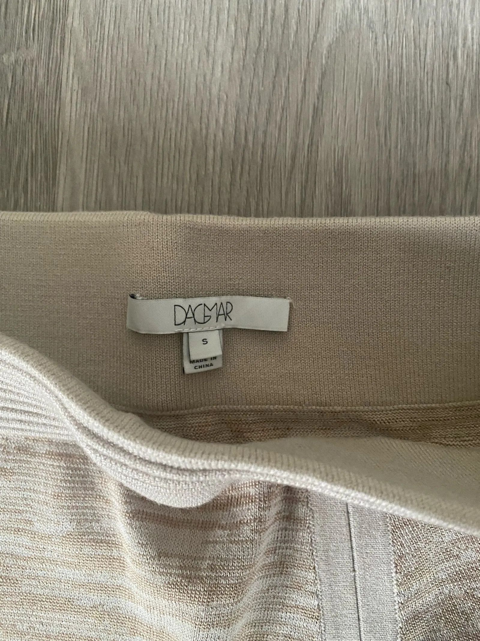 Dagmar Dagmar Skirt Size 27" / US 4 / IT 40 - 2 Thumbnail