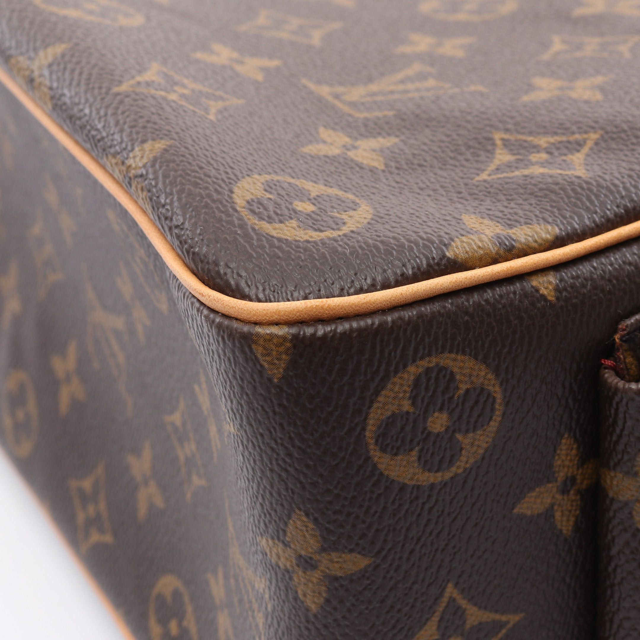 Louis Vuitton Louis Vuitton Multi-Priest Monogram Handbag Leather Brown Size ONE SIZE - 6 Thumbnail