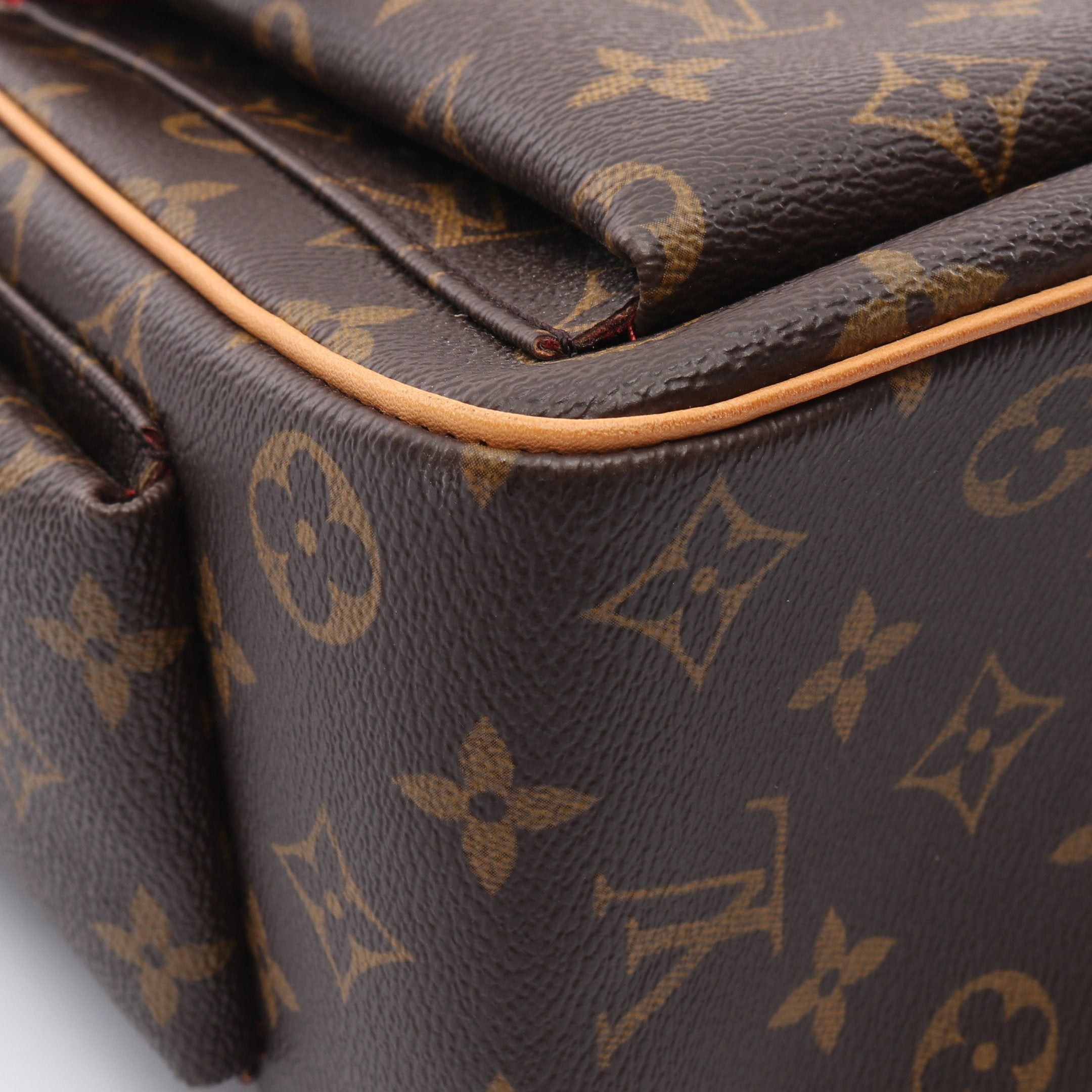 Louis Vuitton Louis Vuitton Multi-Priest Monogram Handbag Leather Brown Size ONE SIZE - 7 Thumbnail