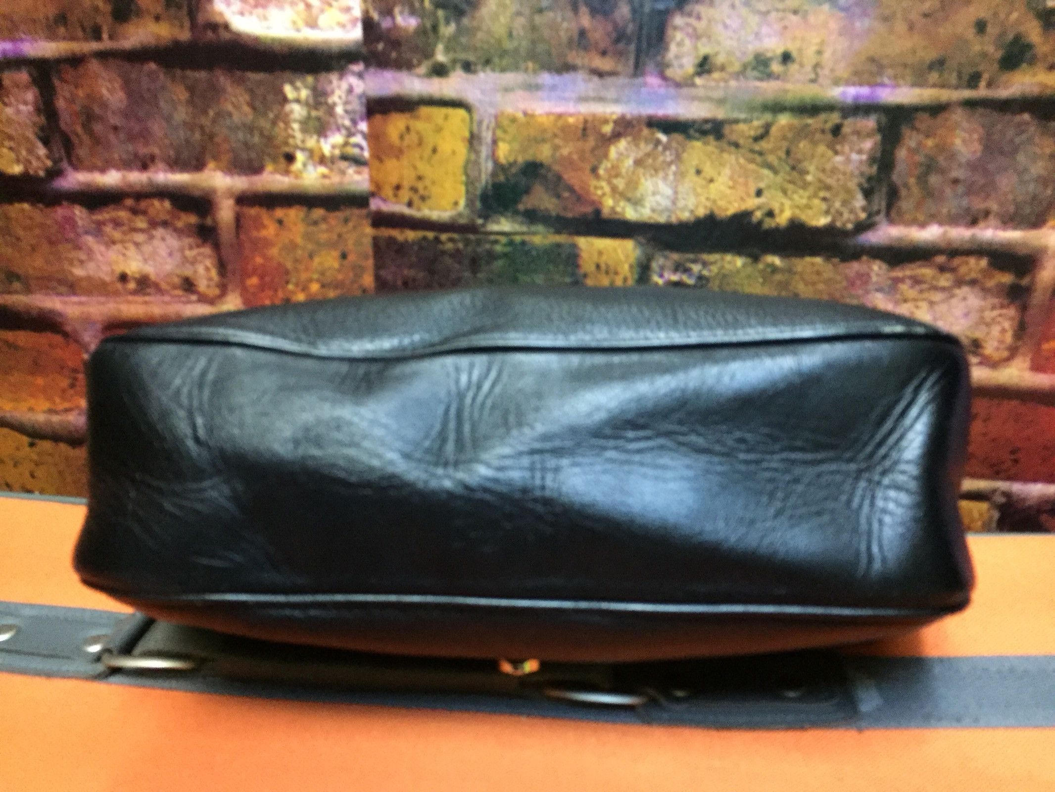 Burberry × Vintage Handbag Vintage Burberrys Full Leather Size ONE SIZE - 6 Thumbnail