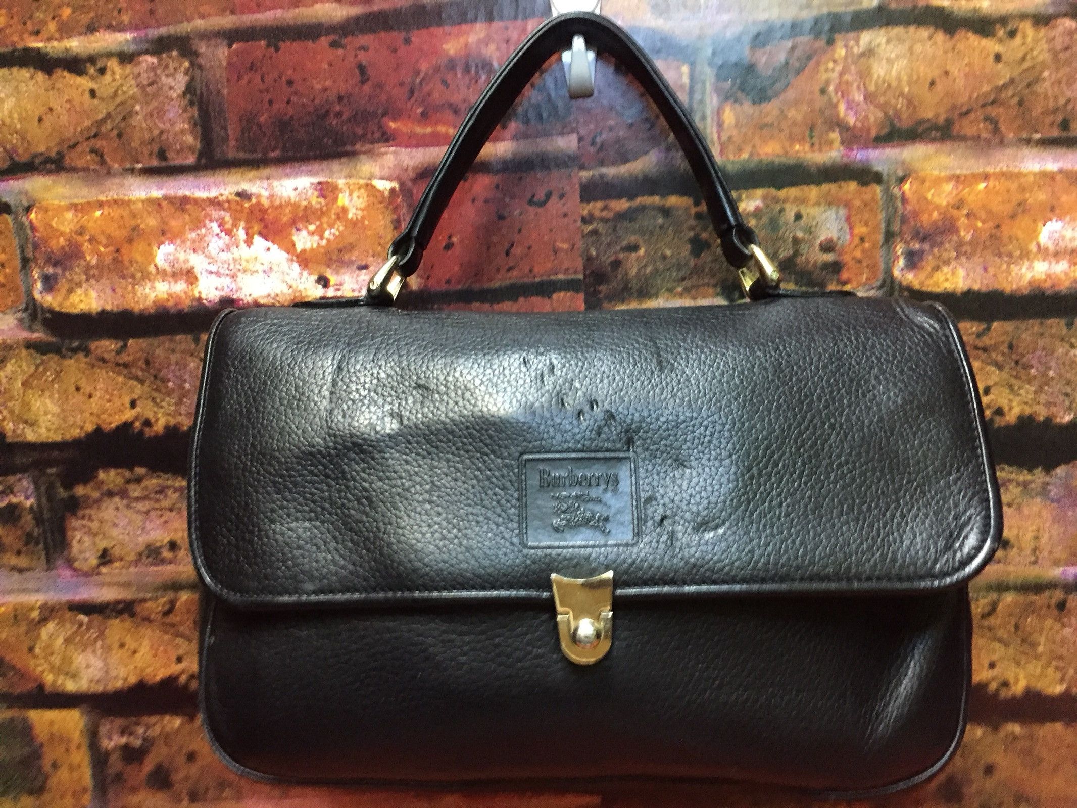 Burberry × Vintage Handbag Vintage Burberrys Full Leather Size ONE SIZE - 1 Thumbnail