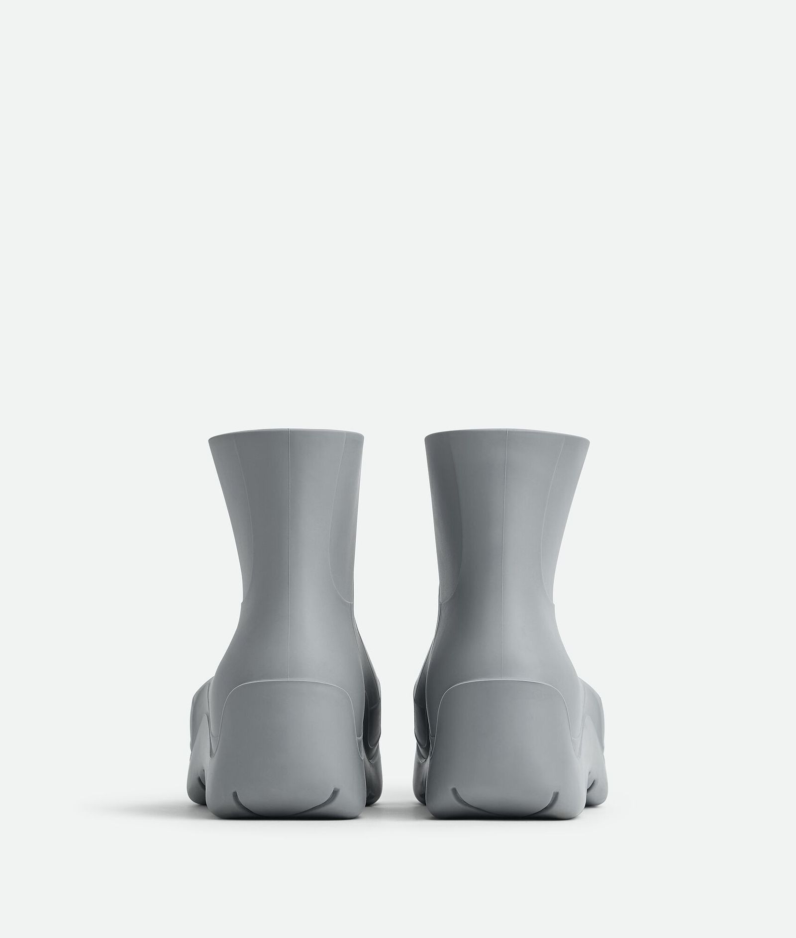 [新品]38 BOTTEGA VENETA PUDDLE BOOTS GREY Bottega Veneta Puddle Boots | Saks Fifth Avenue
