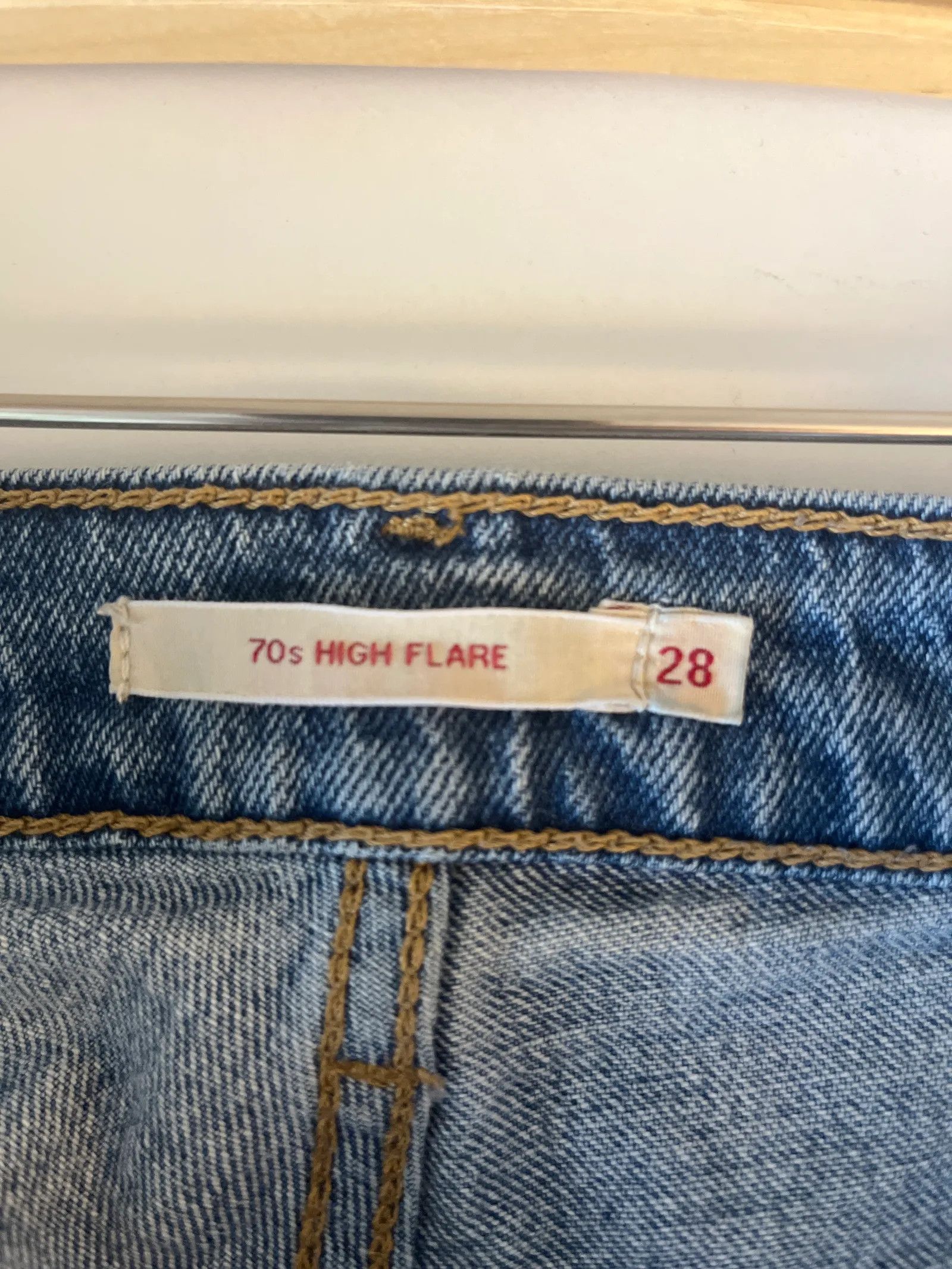 Levi's Levi's 70’s High Flair Jeans Size 28" / US 6 / IT 42 - 4 Thumbnail