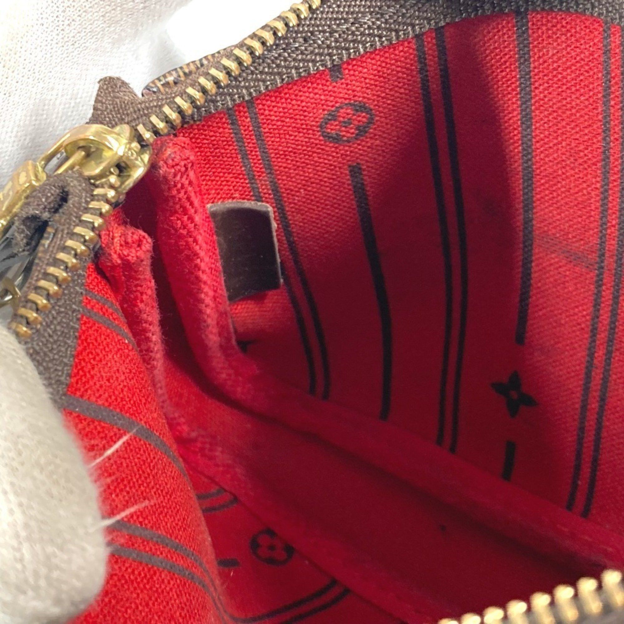 Louis Vuitton Louis Vuitton Mini Pochette Accessoires clutch Size ONE SIZE - 13 Thumbnail