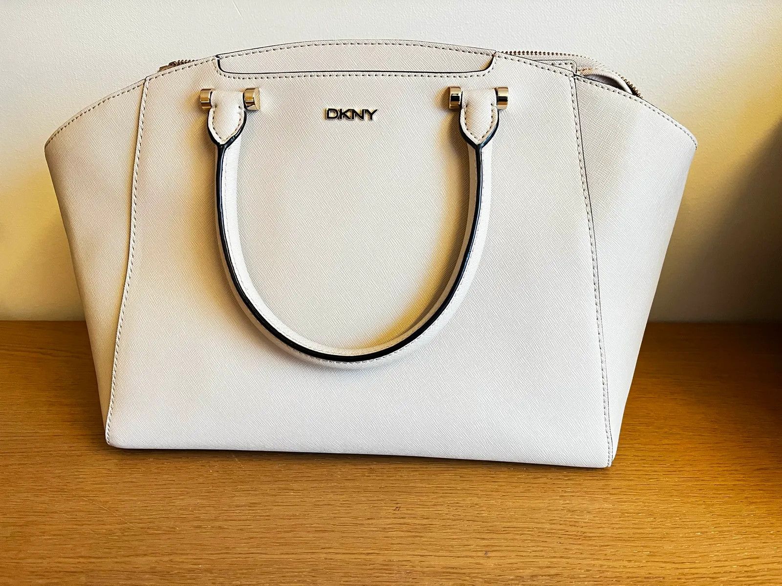 DKNY DKNY Bryant Park Bucket Bag Size ONE SIZE - 5 Thumbnail