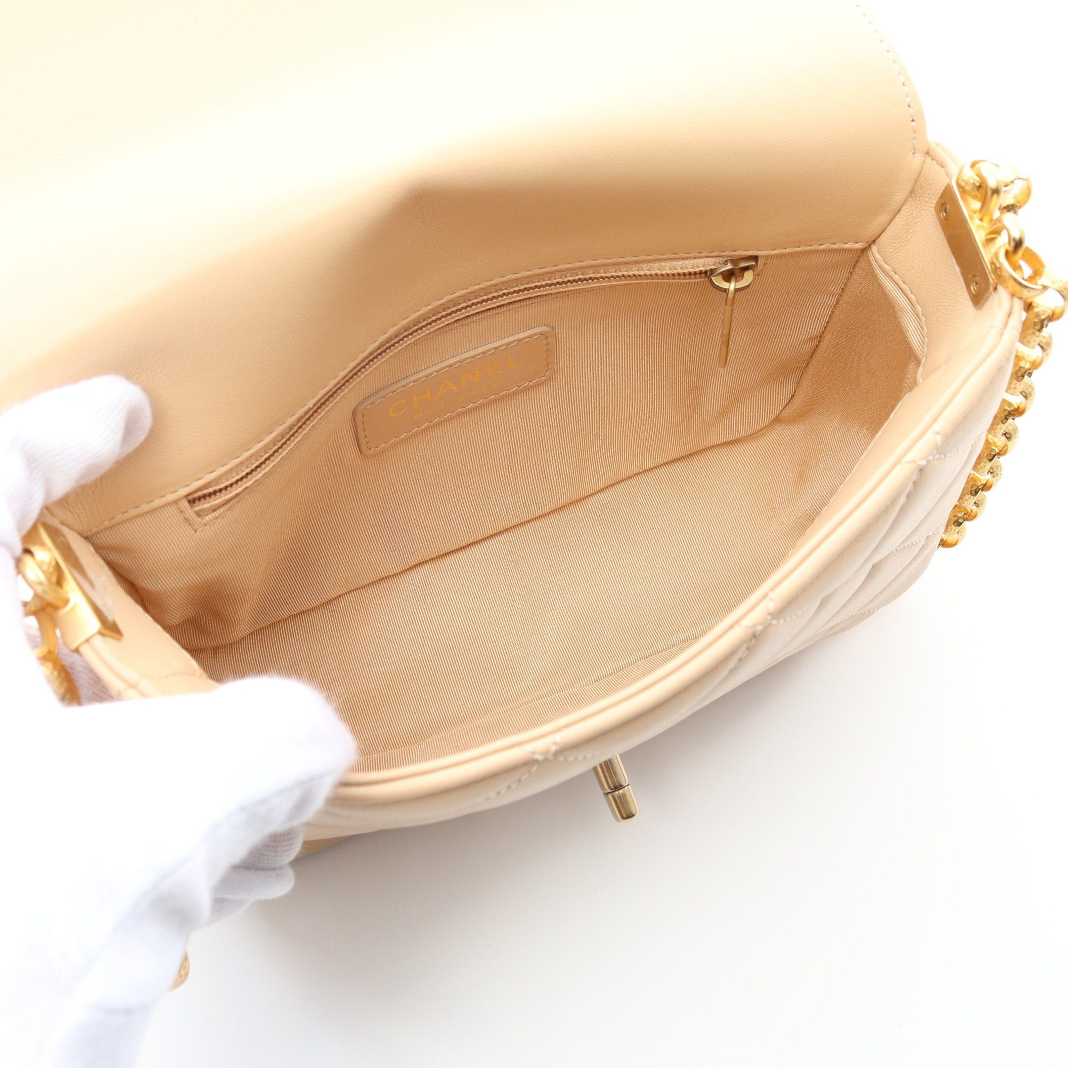 Chanel Chanel Matelasse Coin Motif Chain Shoulder Bag Lambskin Beige Gold Hardware Size ONE SIZE - 3 Thumbnail