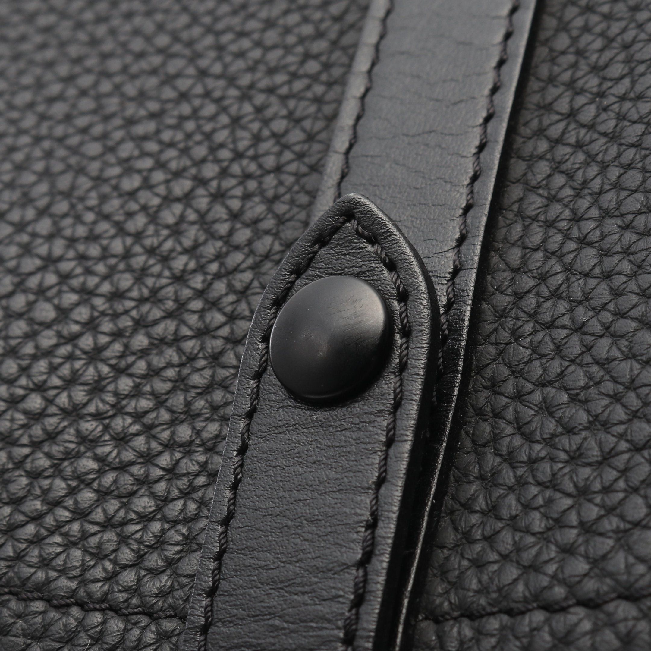 Louis Vuitton Louis Vuitton Christopher Slim Noir Backpack Rucksack Leather Black Size ONE SIZE - 7 Thumbnail