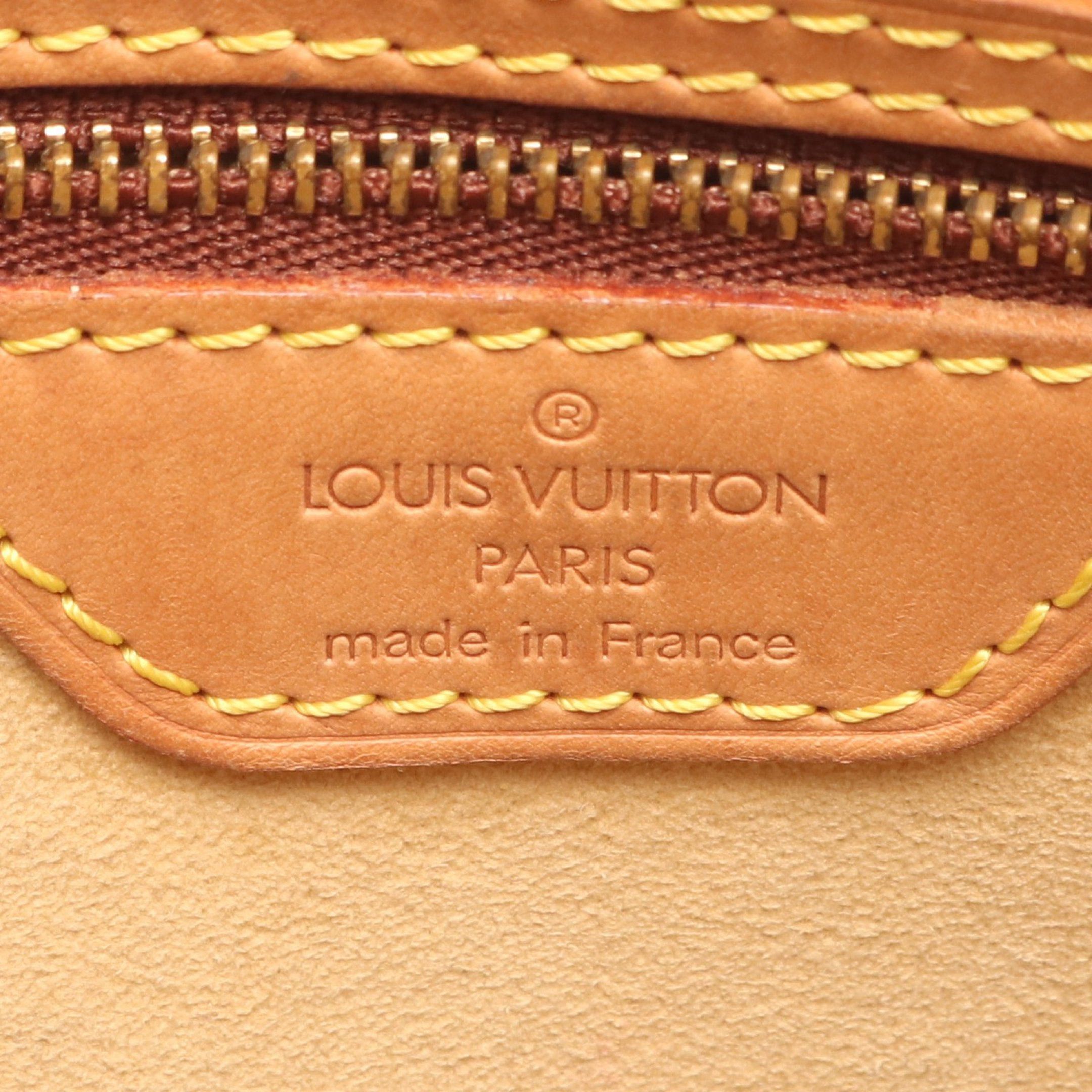 Louis Vuitton Louis Vuitton Looping Gm Monogram Shoulder Bag Leather Brown Size ONE SIZE - 4 Thumbnail