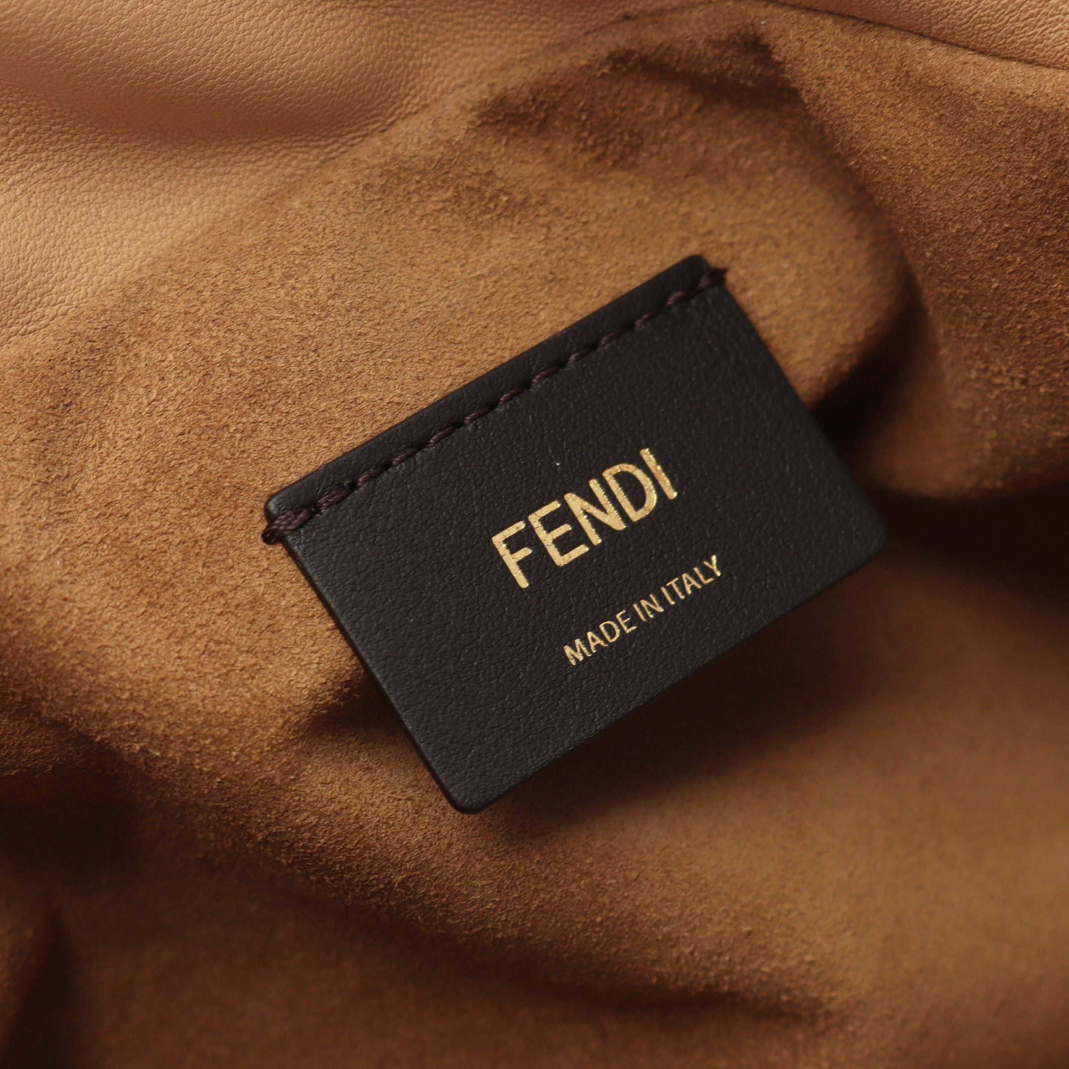 Fendi Fendi Mamma Bucket Medium One Shoulder Bag Leather Beige Size ONE SIZE - 4 Thumbnail