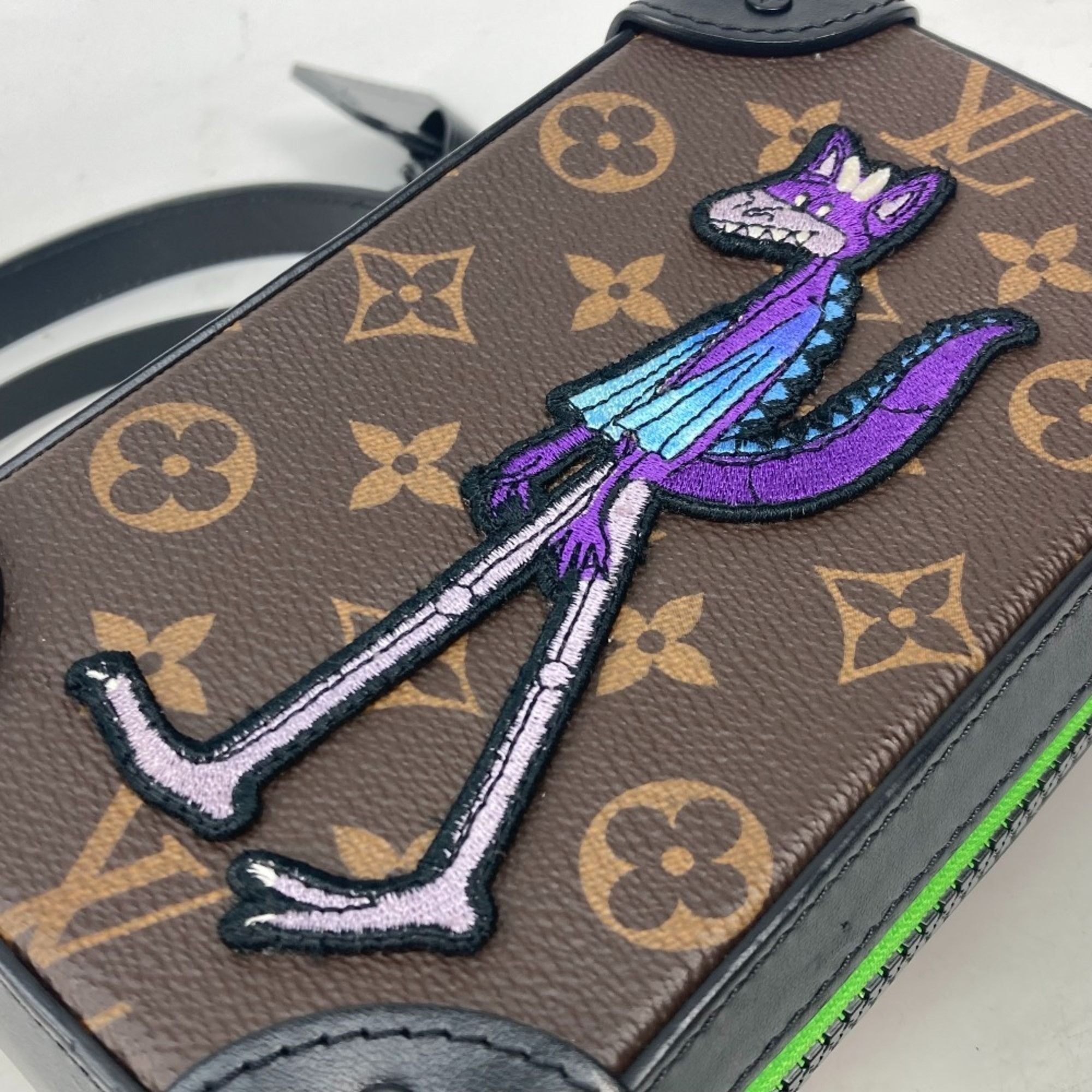 Louis Vuitton Louis Vuitton Soft Trunk clutch Size ONE SIZE - 12 Thumbnail