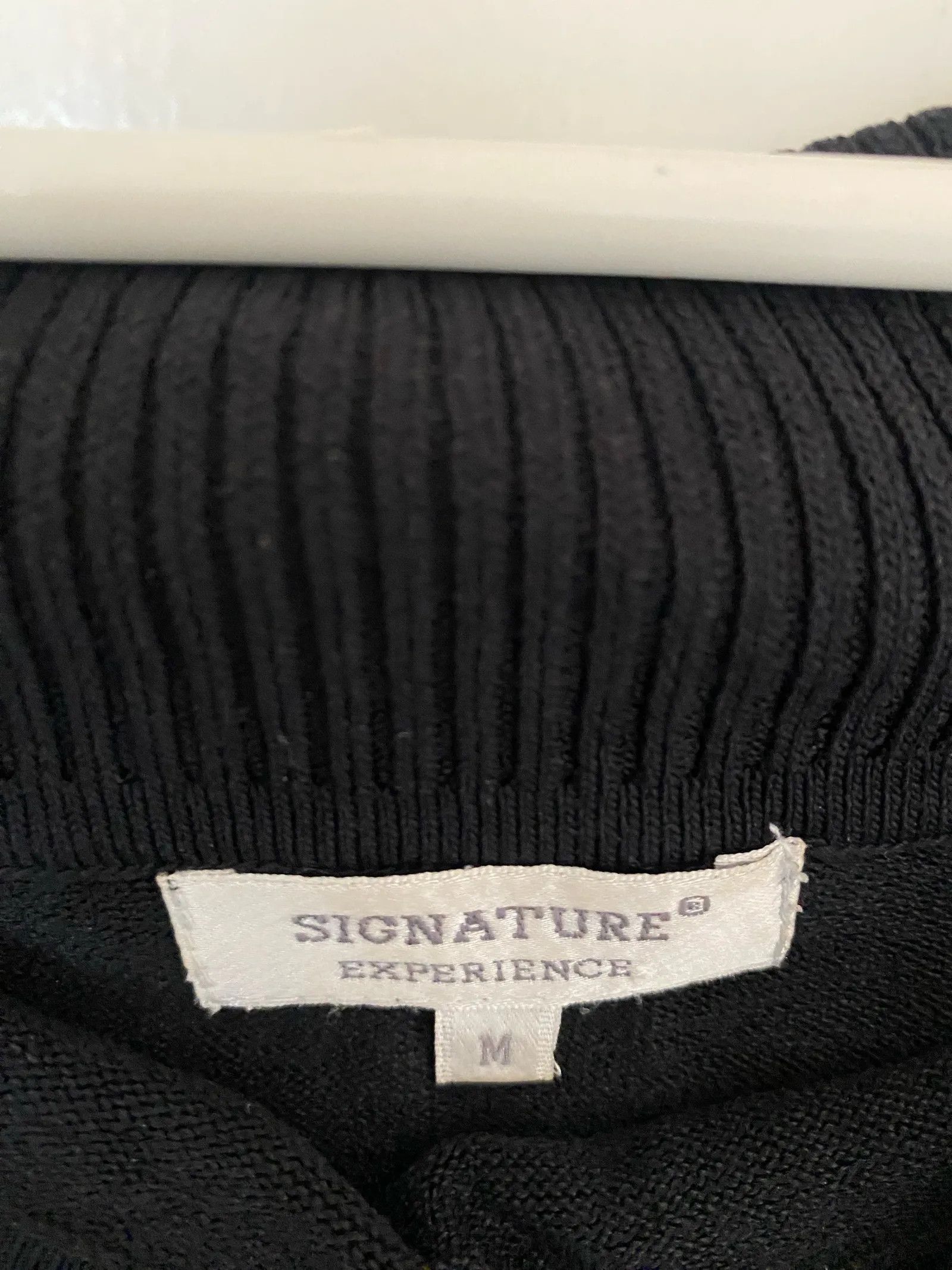 8 by YOOX Signature Off-shoulder spetsblus med volangdetalj Blouse Size M / US 6-8 / IT 42-44 - 2 Thumbnail