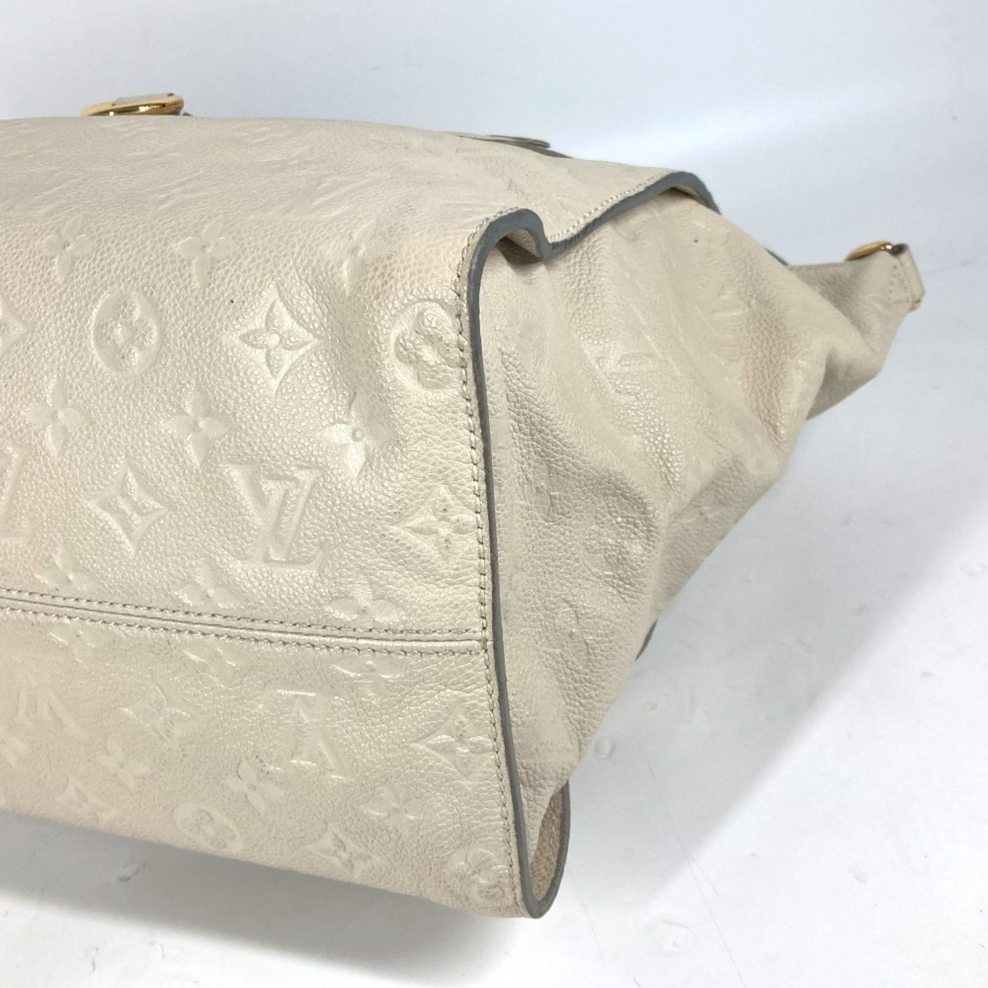 Louis Vuitton Louis Vuitton Lumineuse tote Size ONE SIZE - 8 Thumbnail
