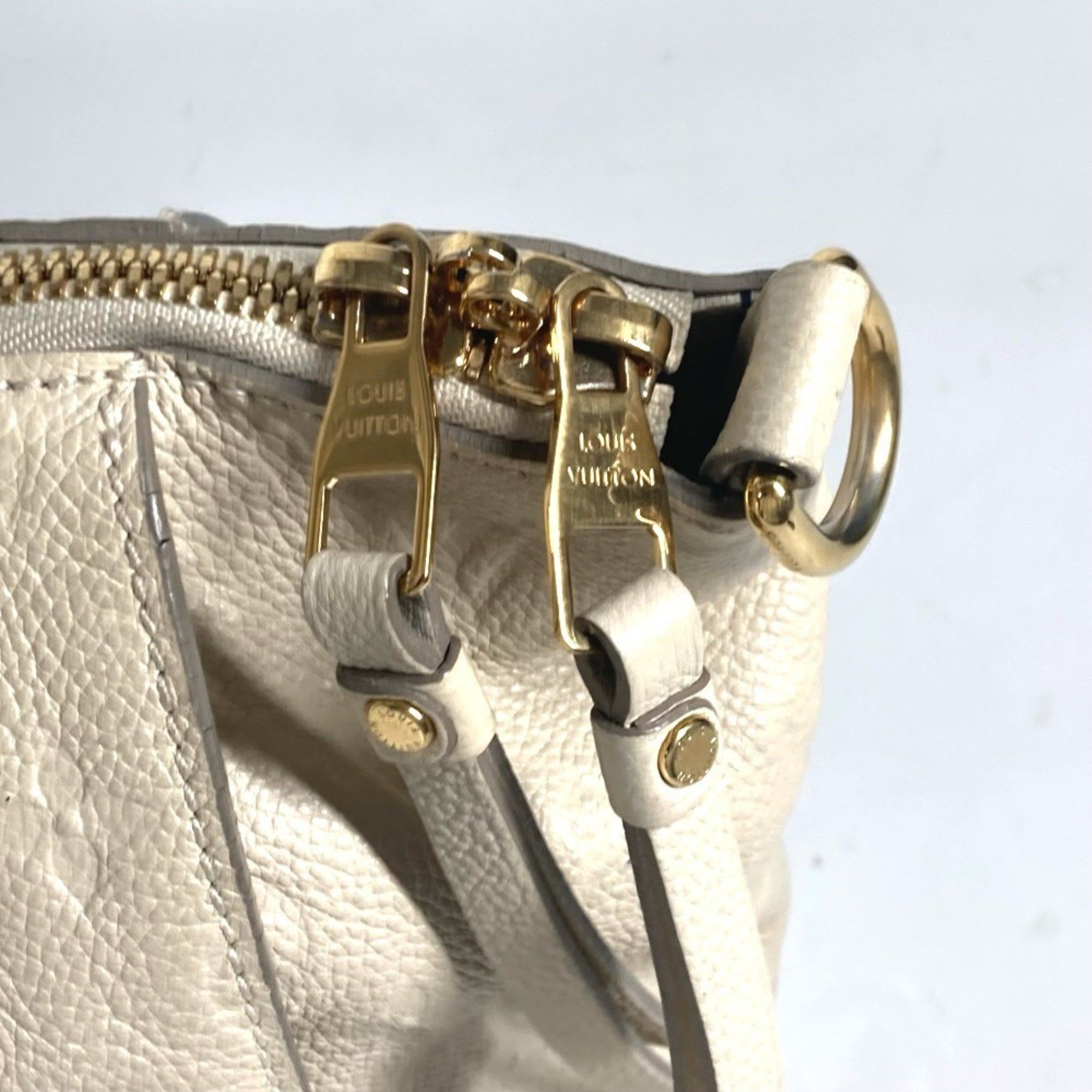 Louis Vuitton Louis Vuitton Lumineuse tote Size ONE SIZE - 11 Thumbnail