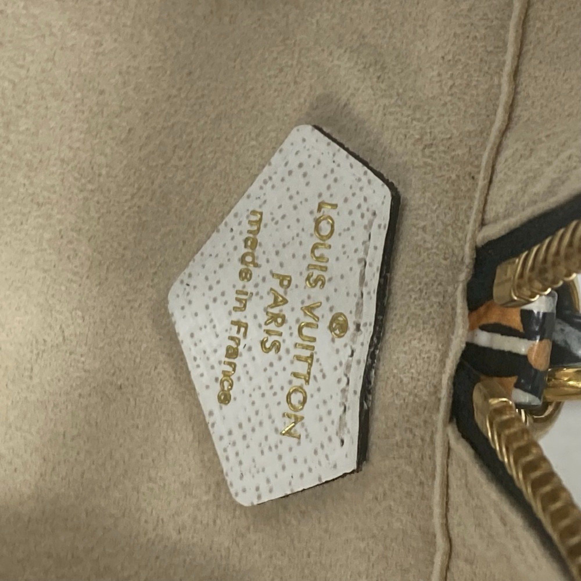 Louis Vuitton Louis Vuitton Beach Pouch clutch Size ONE SIZE - 11 Thumbnail