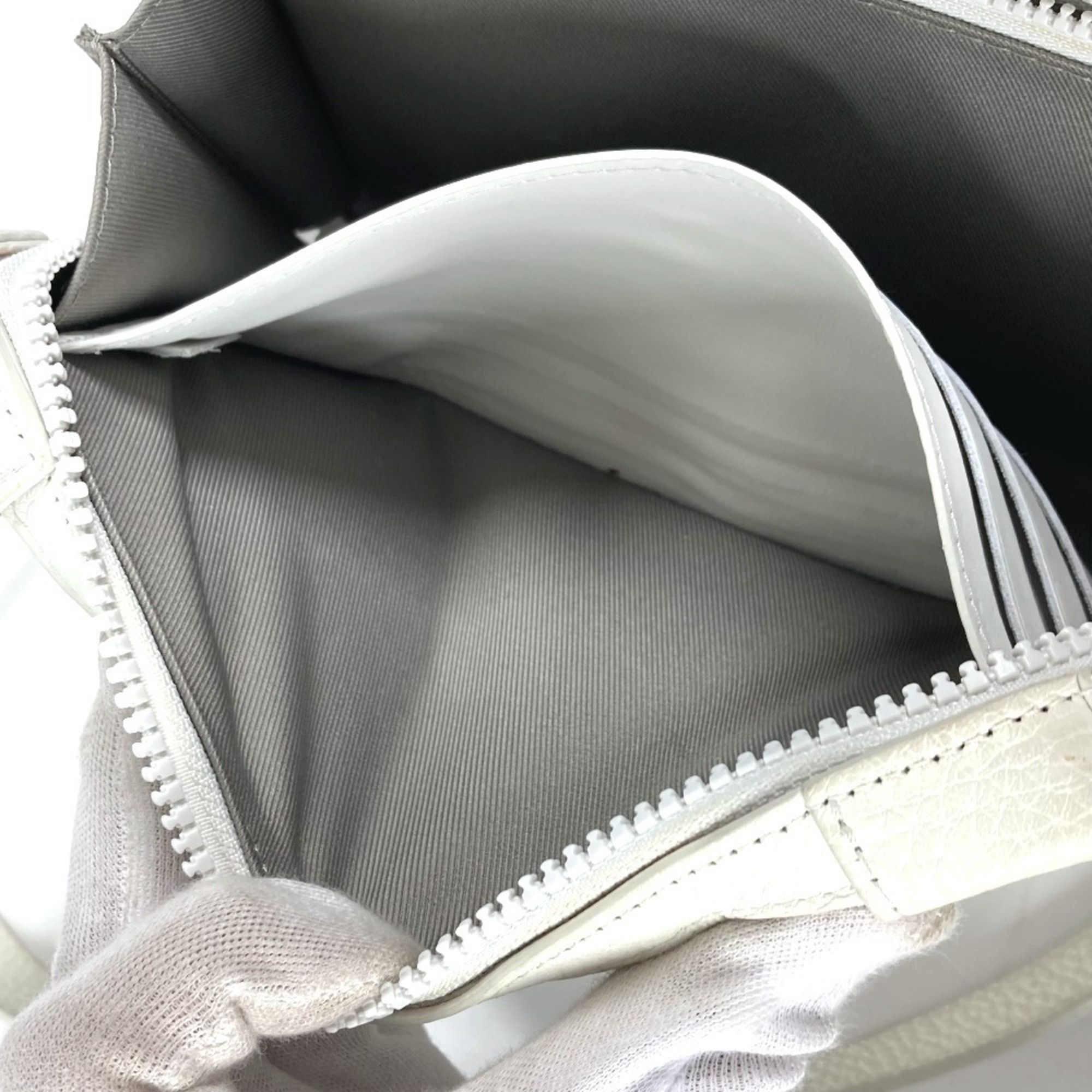 Louis Vuitton Louis Vuitton Soft Trunk clutch Size ONE SIZE - 13 Thumbnail