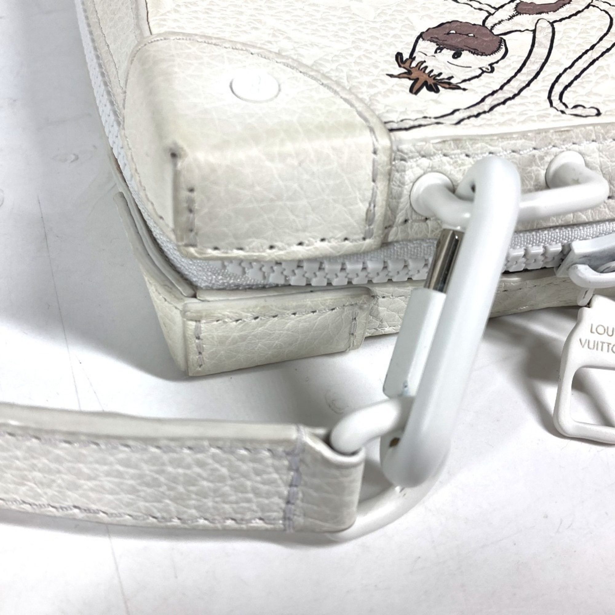Louis Vuitton Louis Vuitton Soft Trunk clutch Size ONE SIZE - 11 Thumbnail