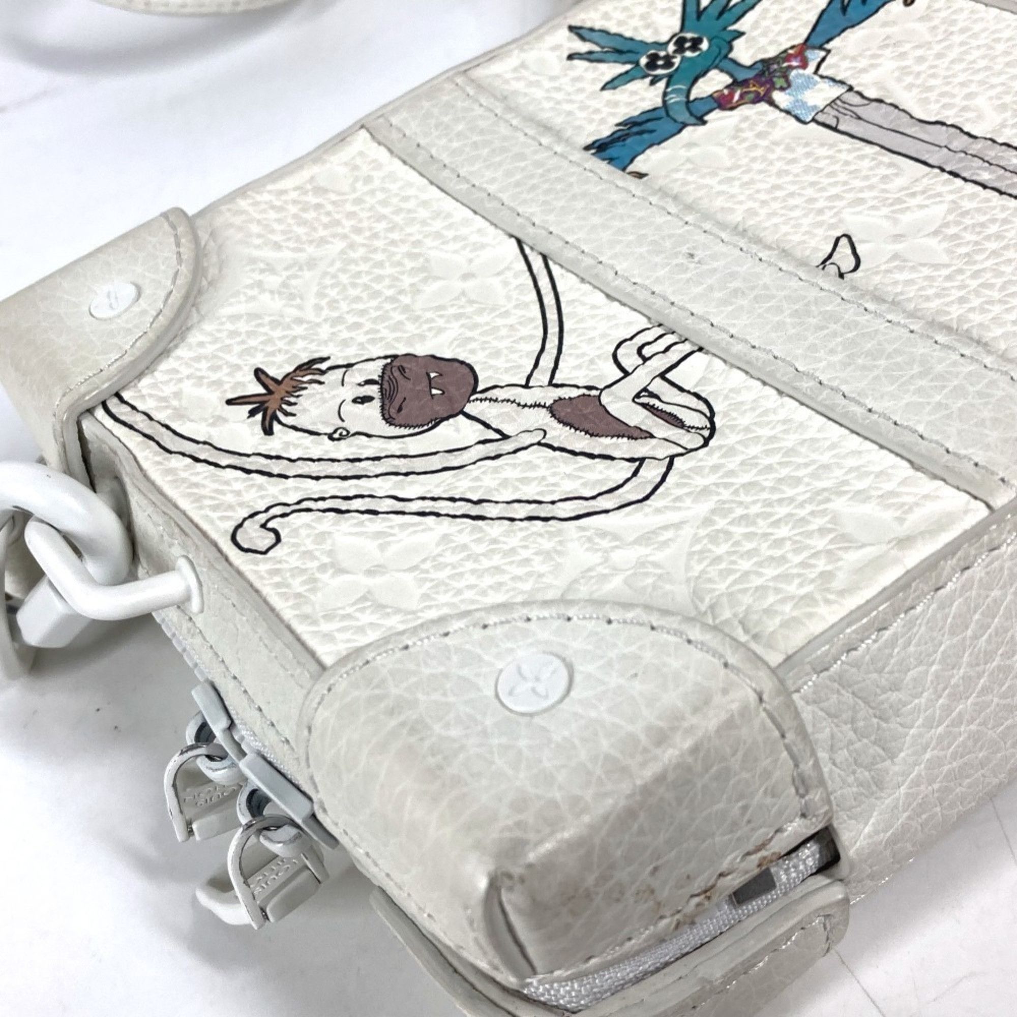 Louis Vuitton Louis Vuitton Soft Trunk clutch Size ONE SIZE - 9 Thumbnail