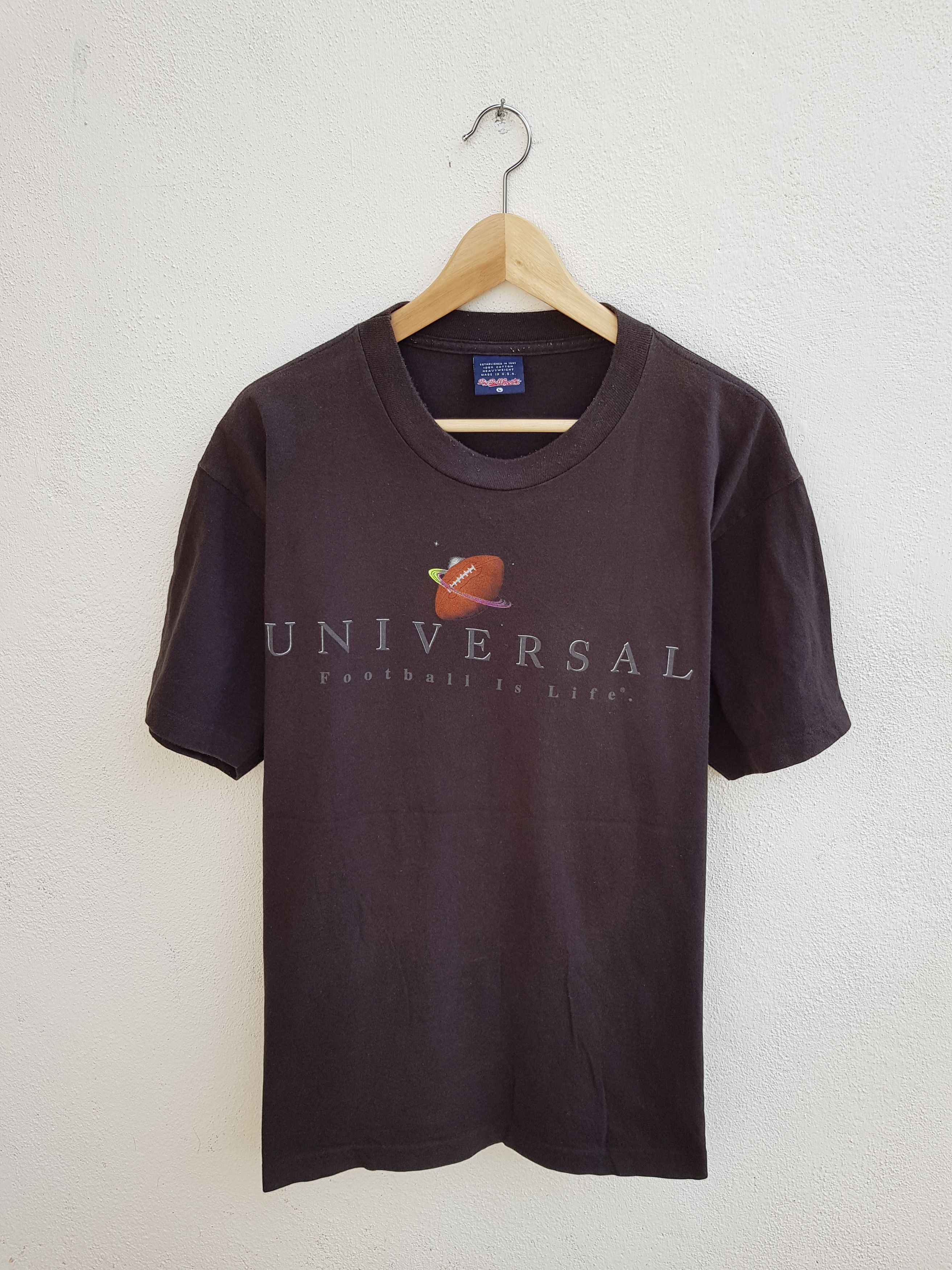 Japanese Brand × NFL × Vintage Vintage 90s UNIVERSAL Football is Life Planet NFL T-Shirt Size US L / EU 52-54 / 3 - 5 Thumbnail