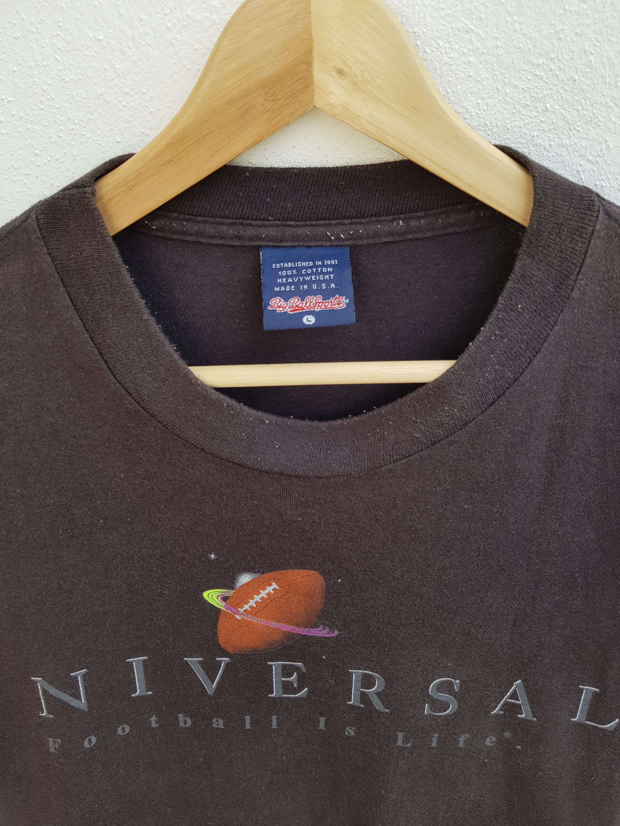 Japanese Brand × NFL × Vintage Vintage 90s UNIVERSAL Football is Life Planet NFL T-Shirt Size US L / EU 52-54 / 3 - 7 Thumbnail