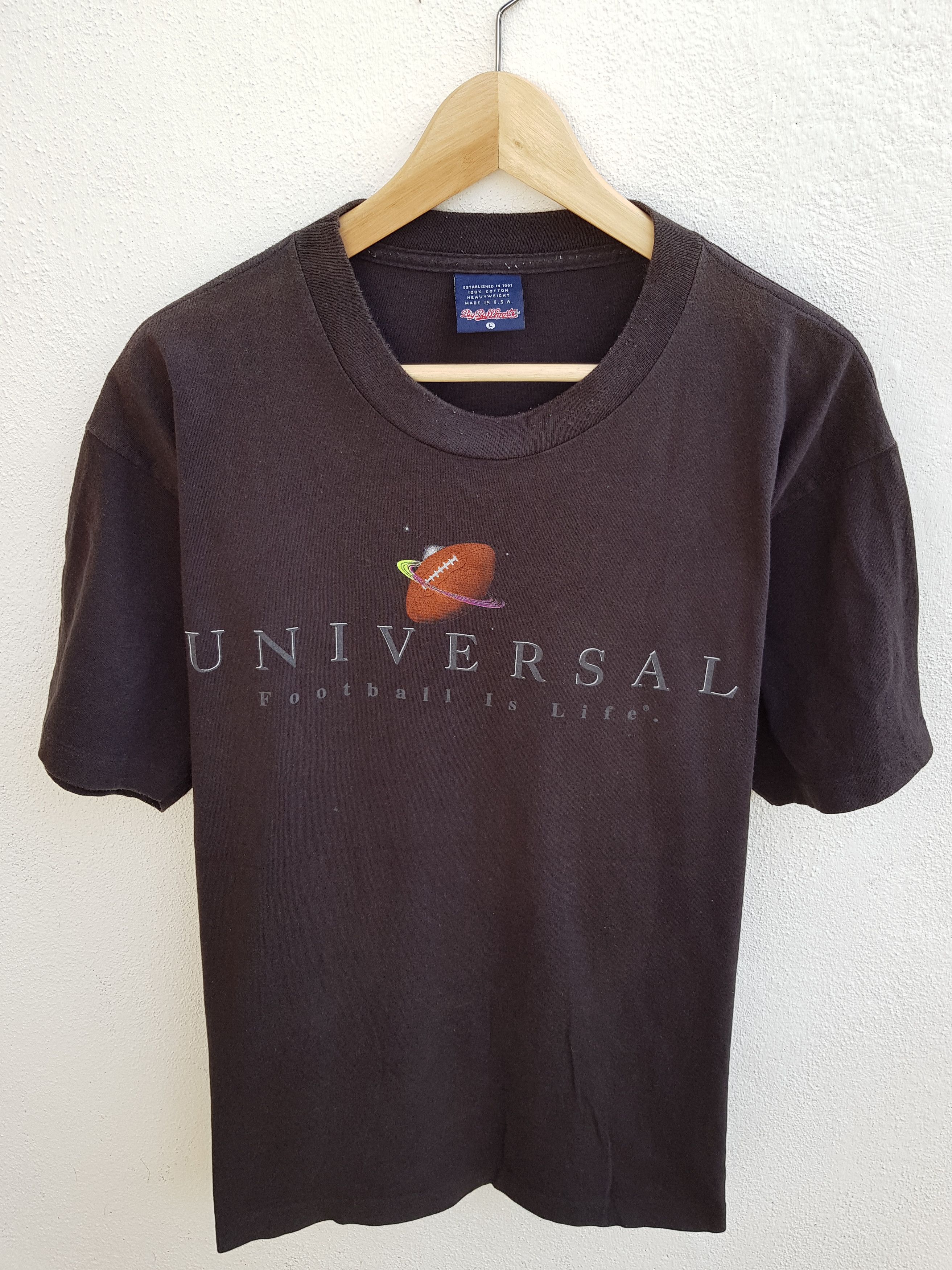 Japanese Brand × NFL × Vintage Vintage 90s UNIVERSAL Football is Life Planet NFL T-Shirt Size US L / EU 52-54 / 3 - 6 Thumbnail