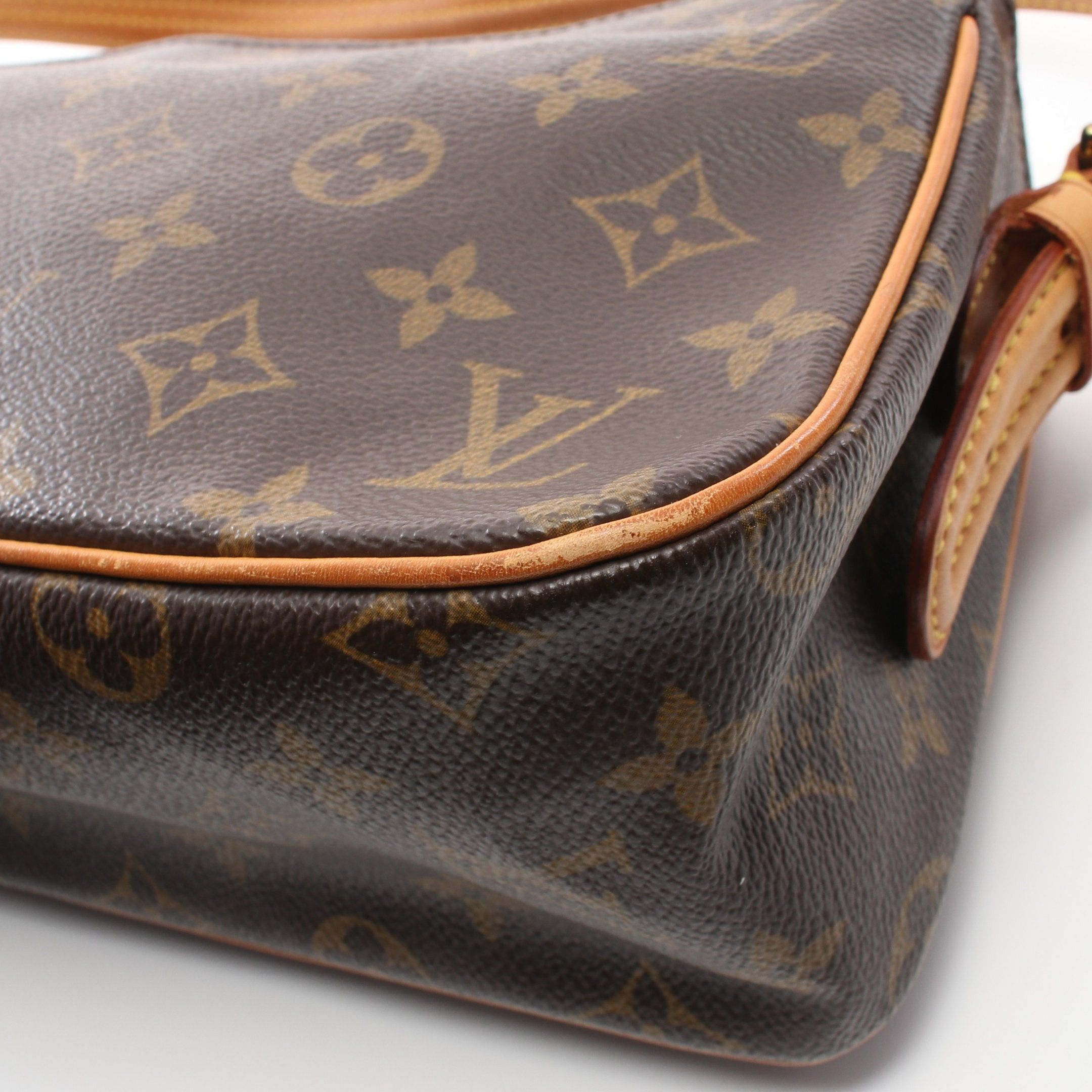 Louis Vuitton Louis Vuitton Vivacite Mm Monogram Shoulder Bag Leather Brown Size ONE SIZE - 10 Thumbnail