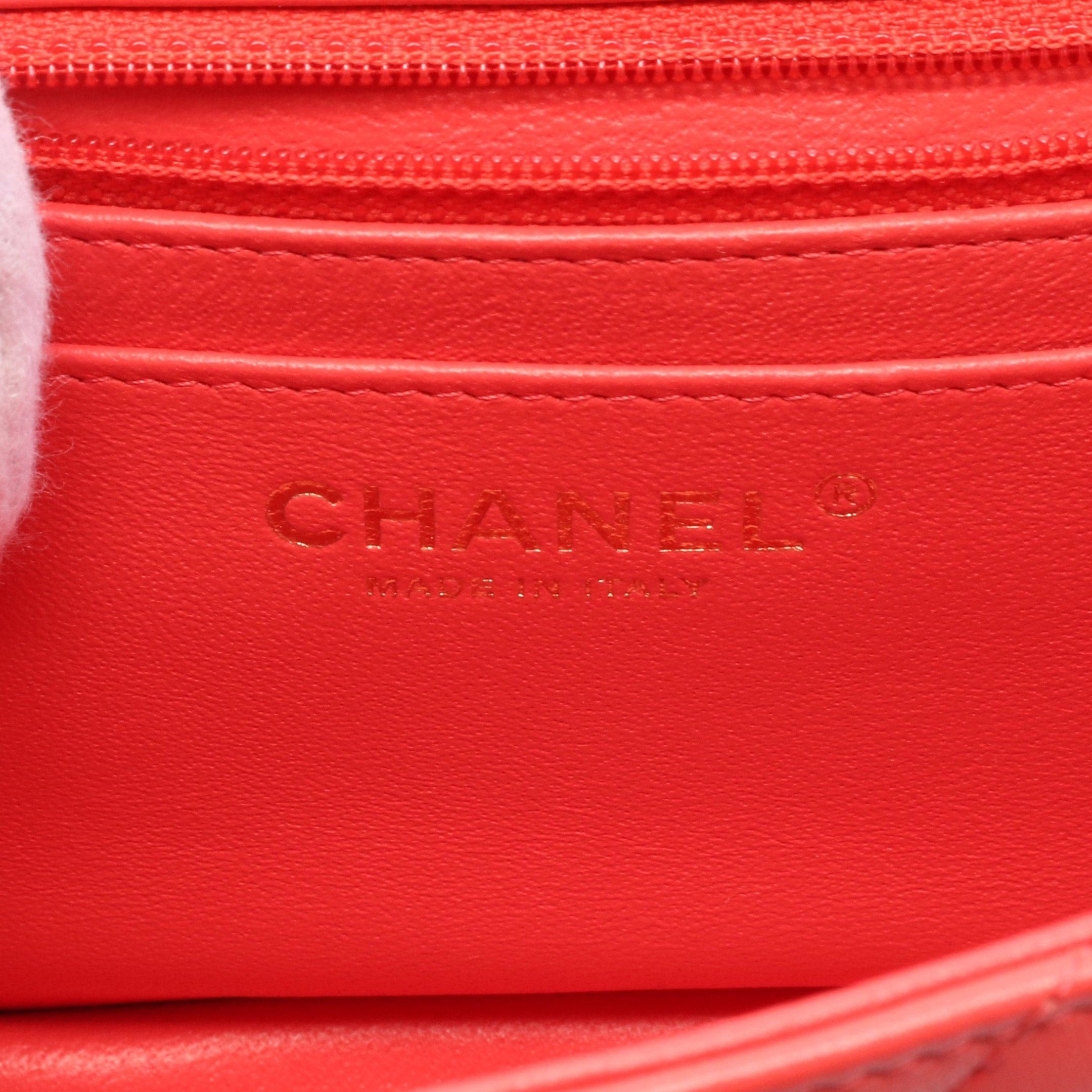 Chanel Chanel Mini Matelasse Chain Shoulder Bag Leather Pink Red Gold Hardware Size ONE SIZE - 4 Thumbnail