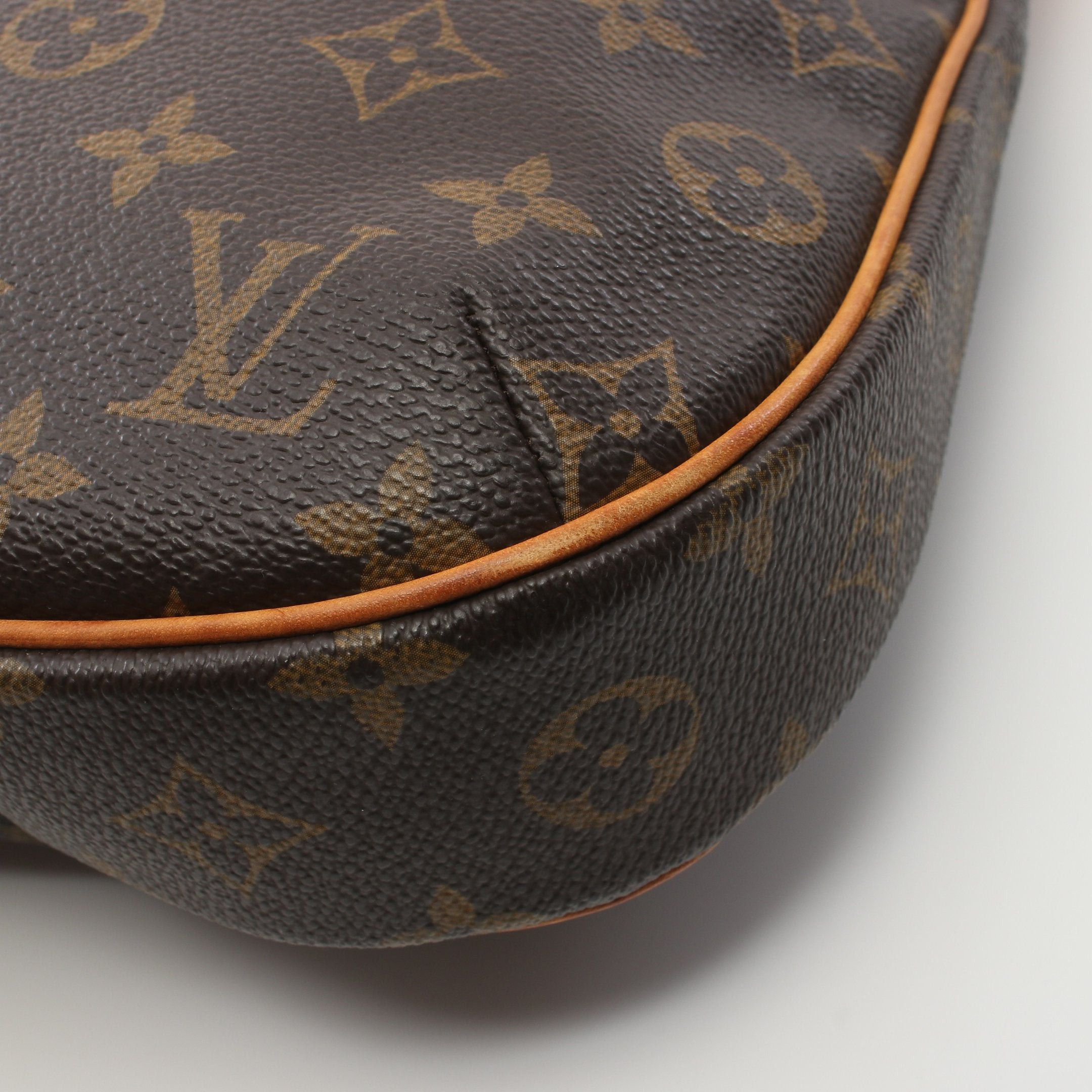 Louis Vuitton Louis Vuitton Odeon Pm Monogram Shoulder Bag Leather Brown Size ONE SIZE - 8 Thumbnail