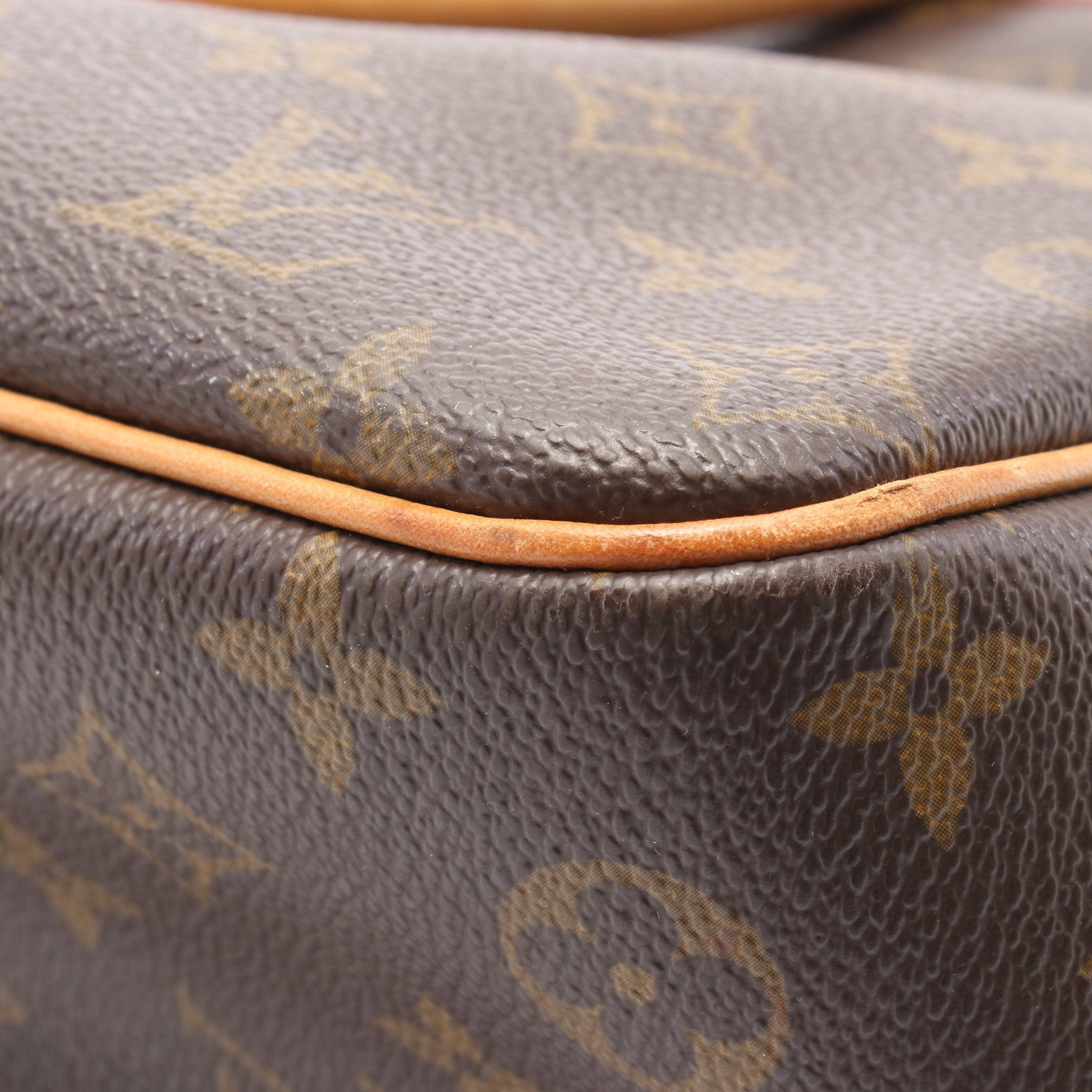 Louis Vuitton Louis Vuitton Deauville Bowling Vanity Monogram Handbag Leather Brown Size ONE SIZE - 9 Thumbnail