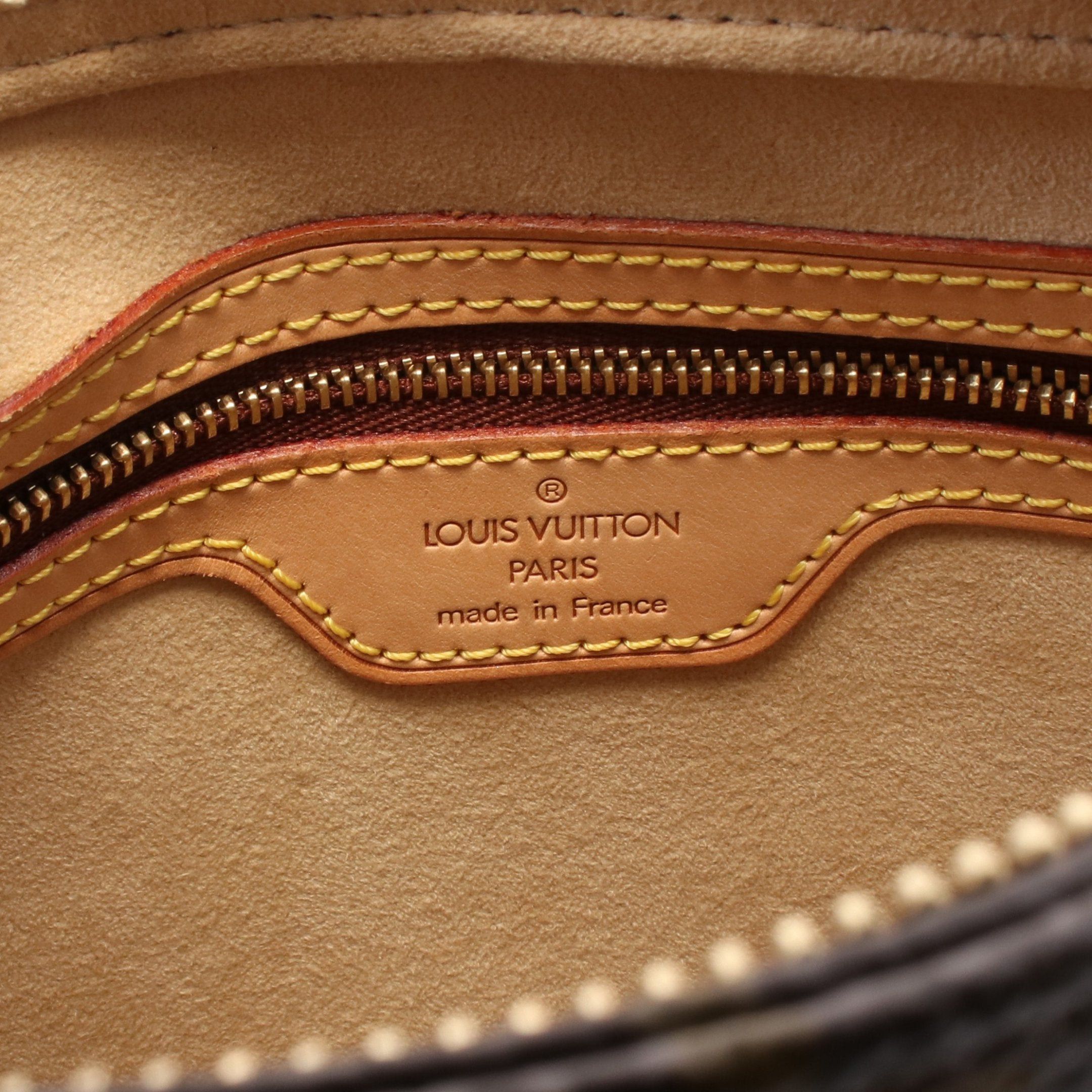 Louis Vuitton Louis Vuitton Looping Mm Monogram Shoulder Bag Leather Brown Size ONE SIZE - 4 Thumbnail