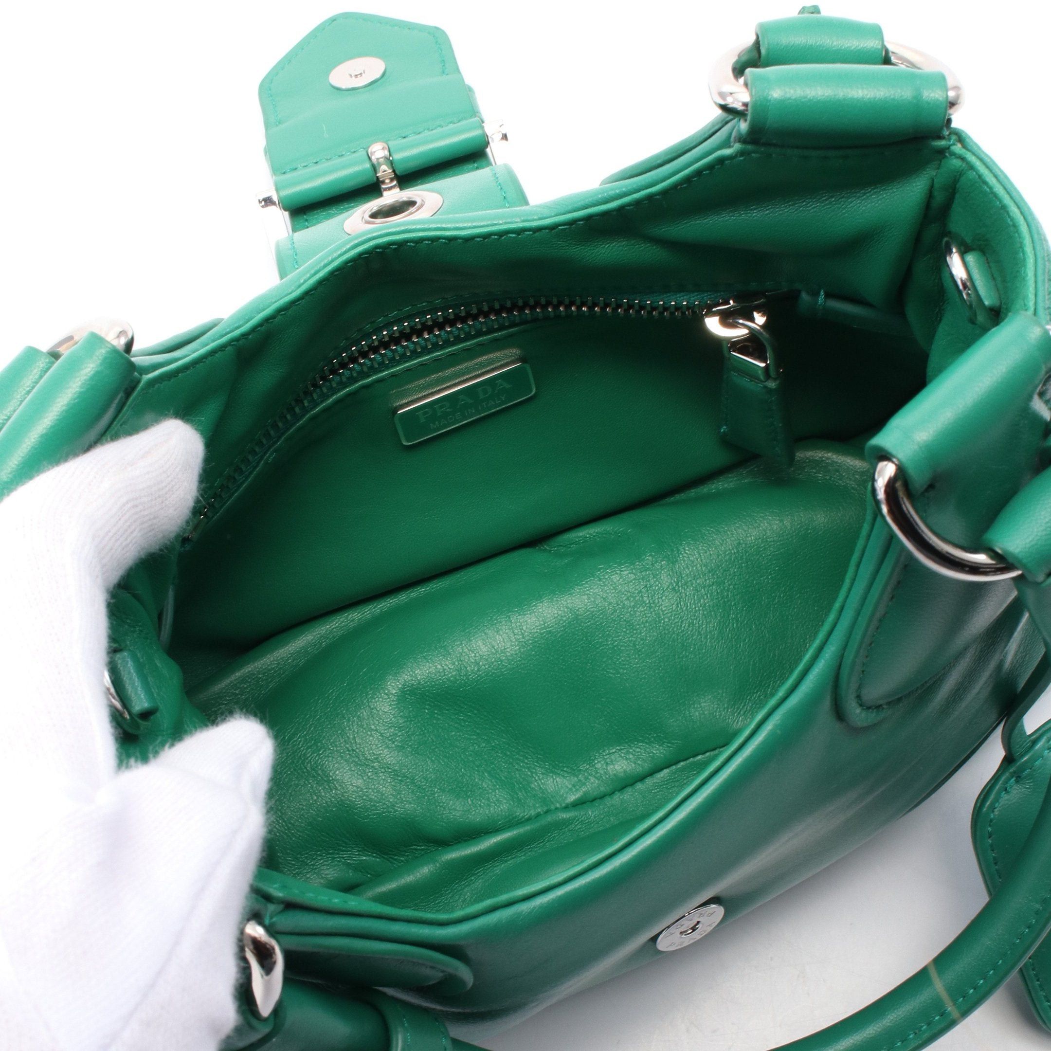 Prada Prada Moon Handbag Leather Green Size ONE SIZE - 3 Thumbnail
