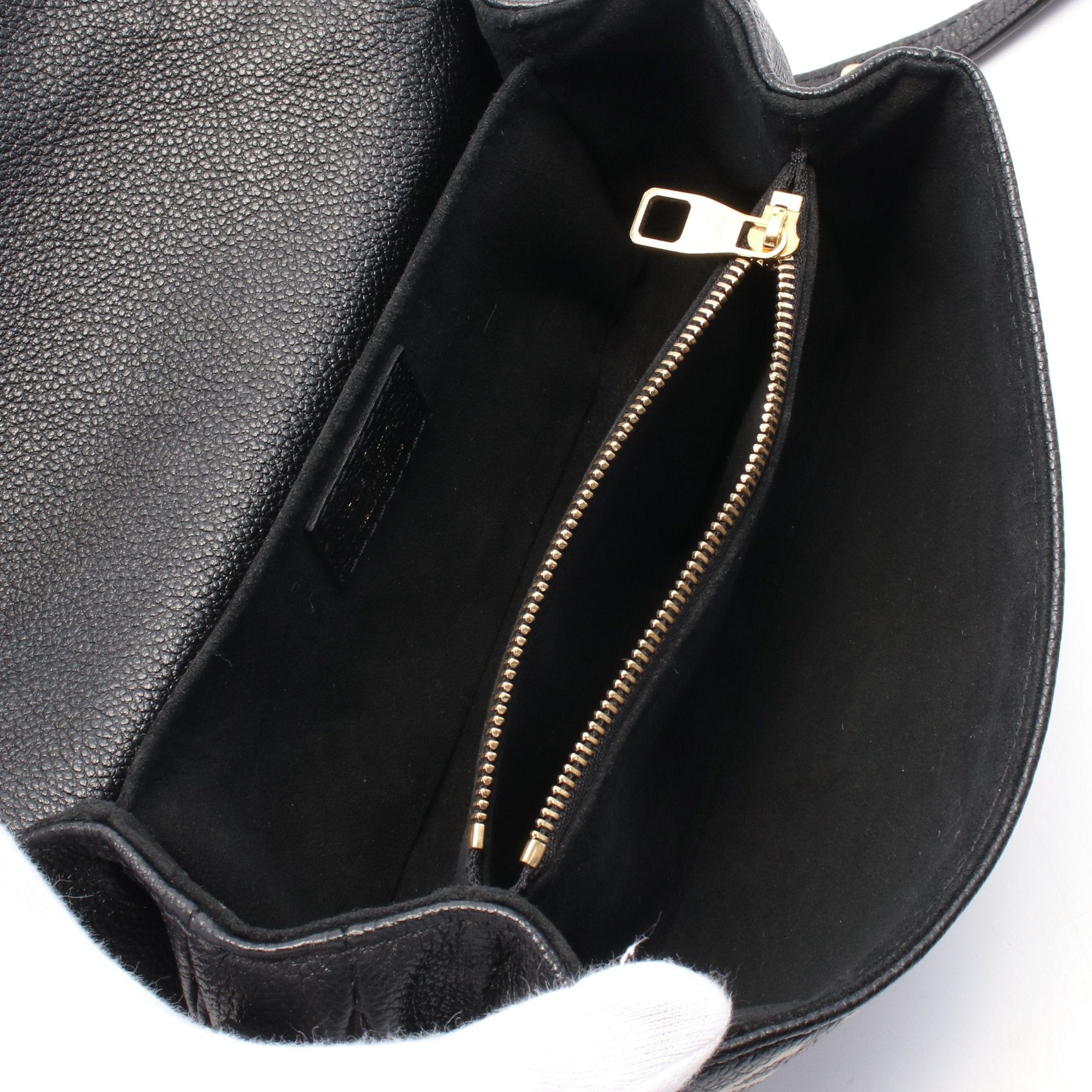 Louis Vuitton Louis Vuitton Pochette Metis Ew Bicolor Monogram Empreinte Handbag Leather Black Ivory Size ONE SIZE - 3 Thumbnail