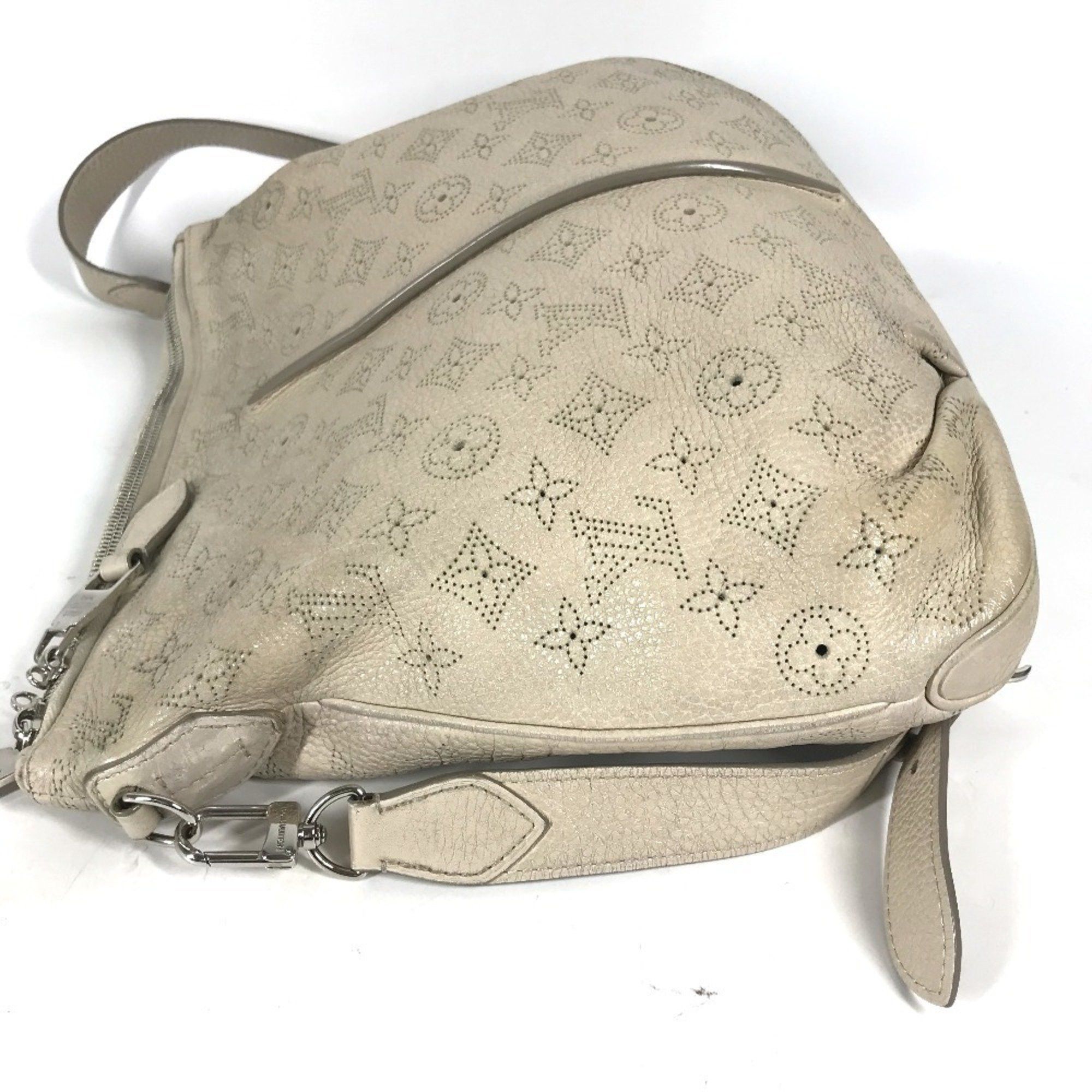 Louis Vuitton Louis Vuitton Mahina shoulder Size ONE SIZE - 3 Thumbnail