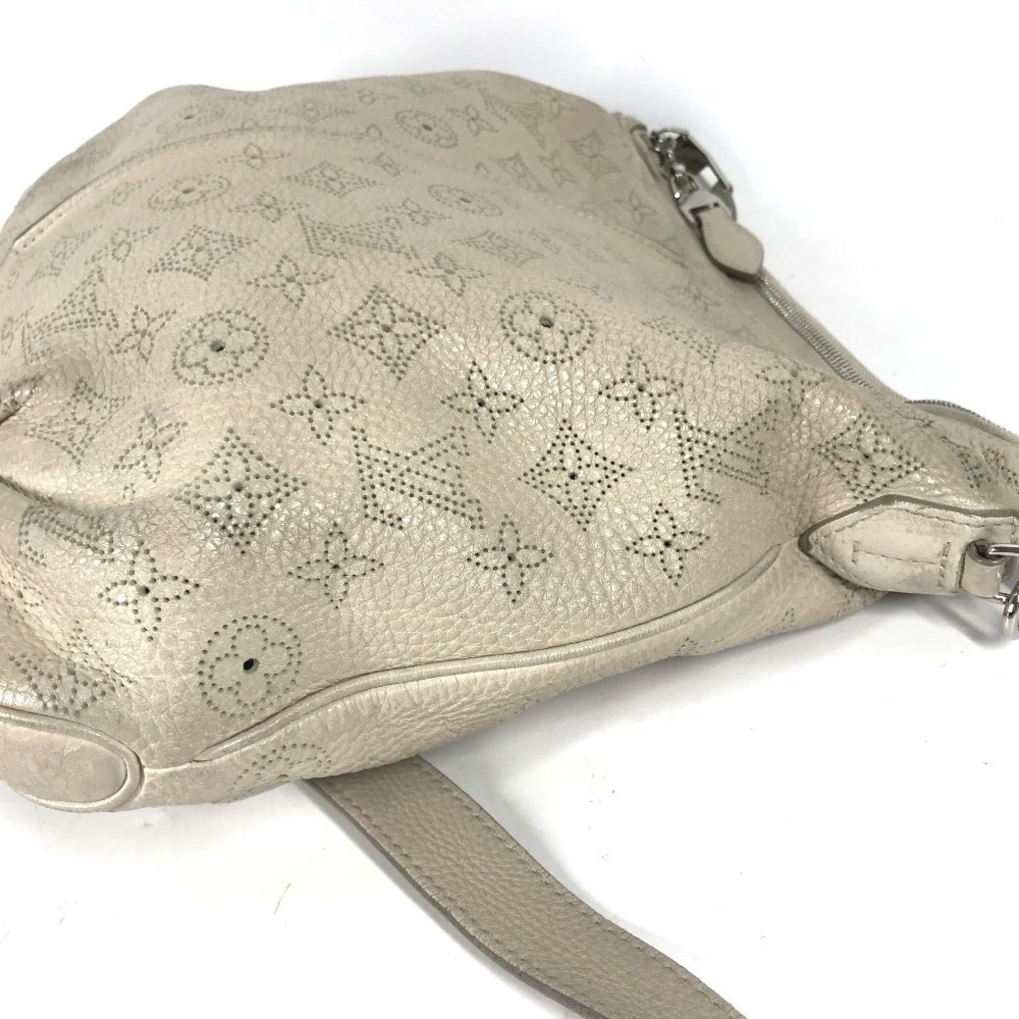 Louis Vuitton Louis Vuitton Mahina shoulder Size ONE SIZE - 11 Thumbnail