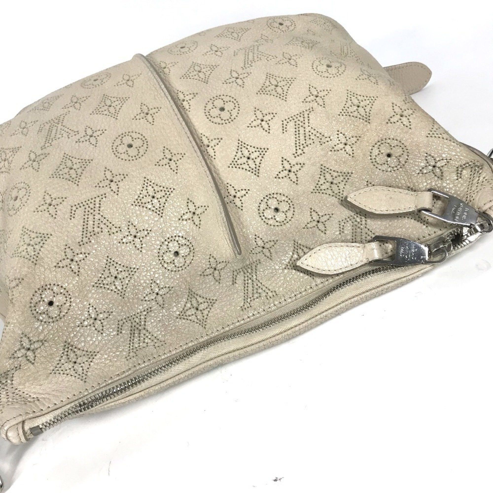 Louis Vuitton Louis Vuitton Mahina shoulder Size ONE SIZE - 9 Thumbnail