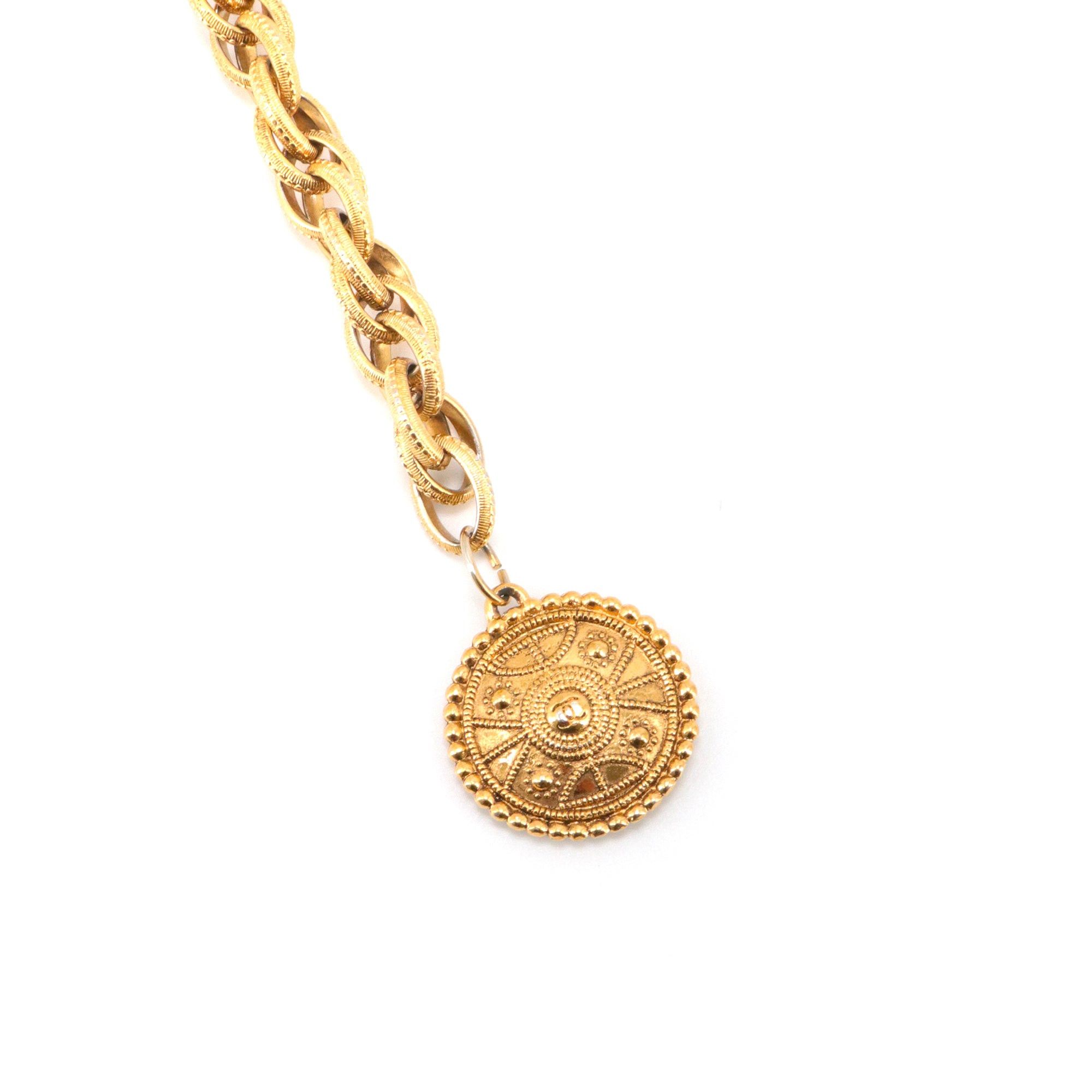Chanel CHANEL - Chanel CC medallion belt in gold chain Size ONE SIZE - 2 Thumbnail