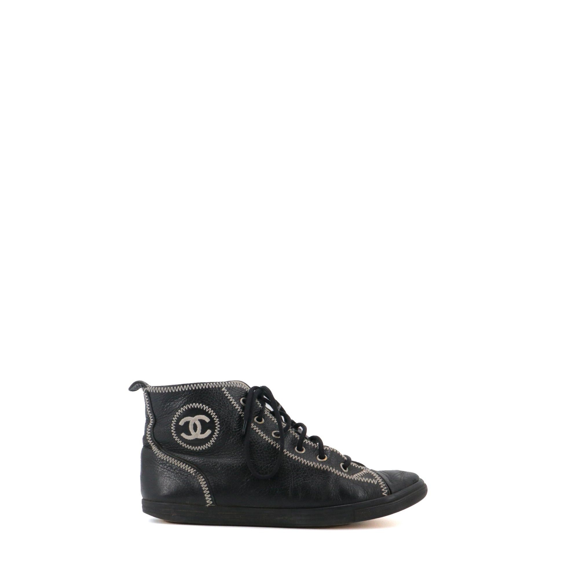 Chanel CHANEL - Chanel CC high-top sneakers in black leather (T38.5) Size US 7.5 / IT 37.5 - 2 Thumbnail