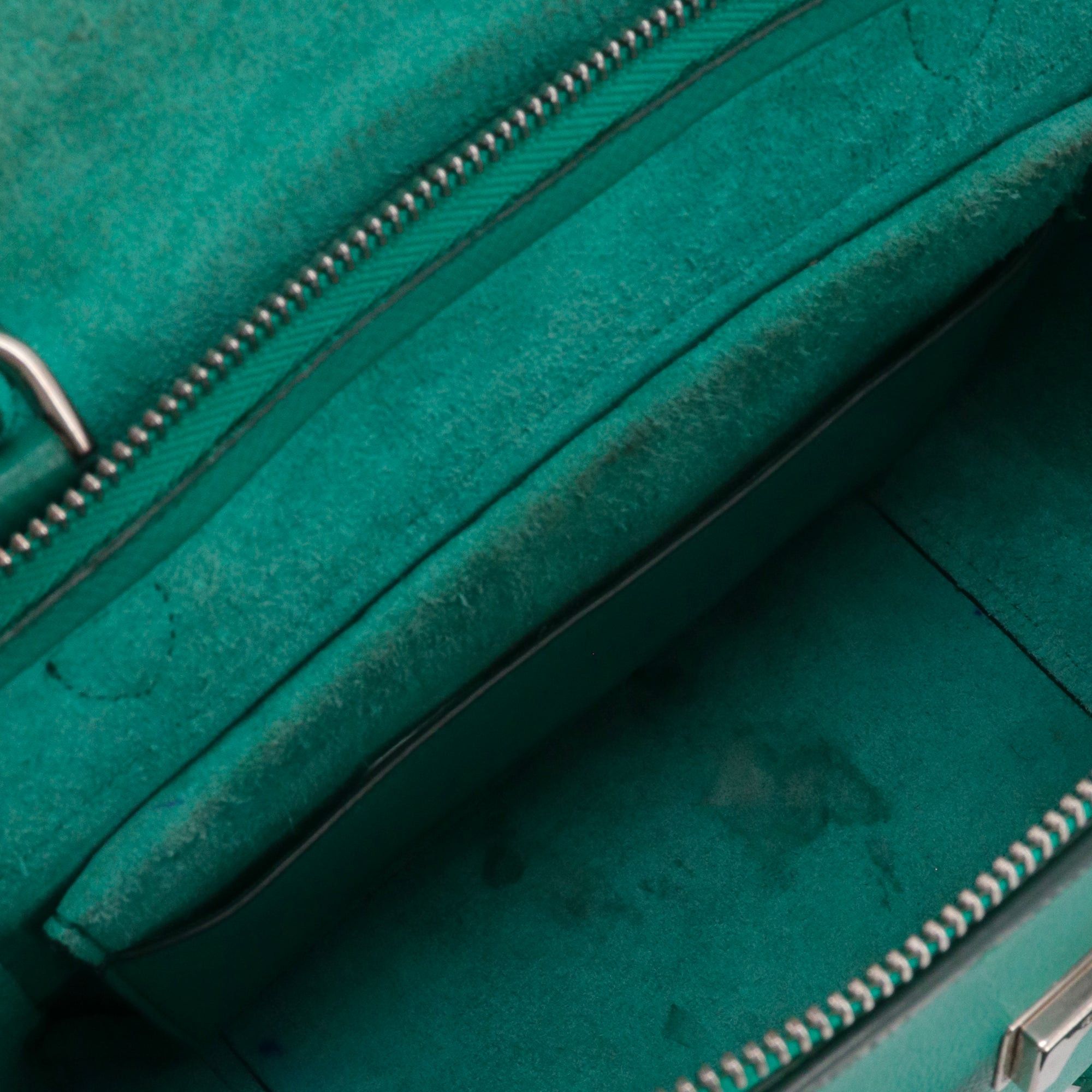 Celine CELINE - Celine Belt Nano shoulder bag in jade green grained leather Size ONE SIZE - 7 Thumbnail