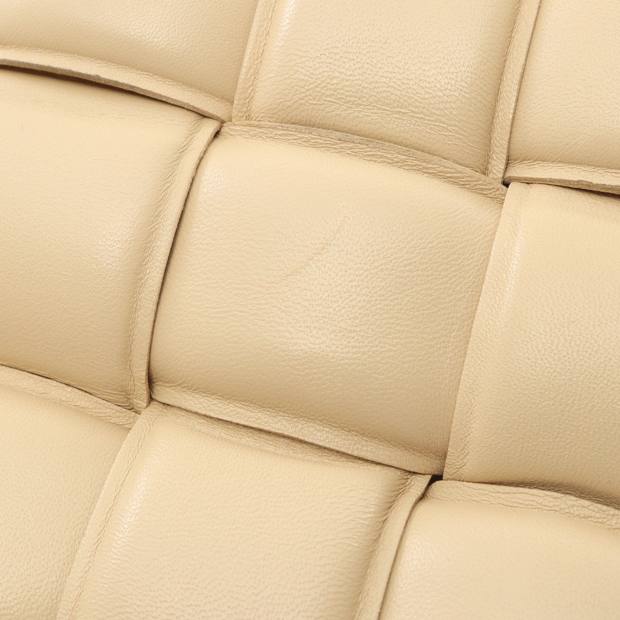 Bottega Veneta Bottega Veneta Padet Cassette Intrecciato Shoulder Bag Leather Beige Size ONE SIZE - 6 Thumbnail