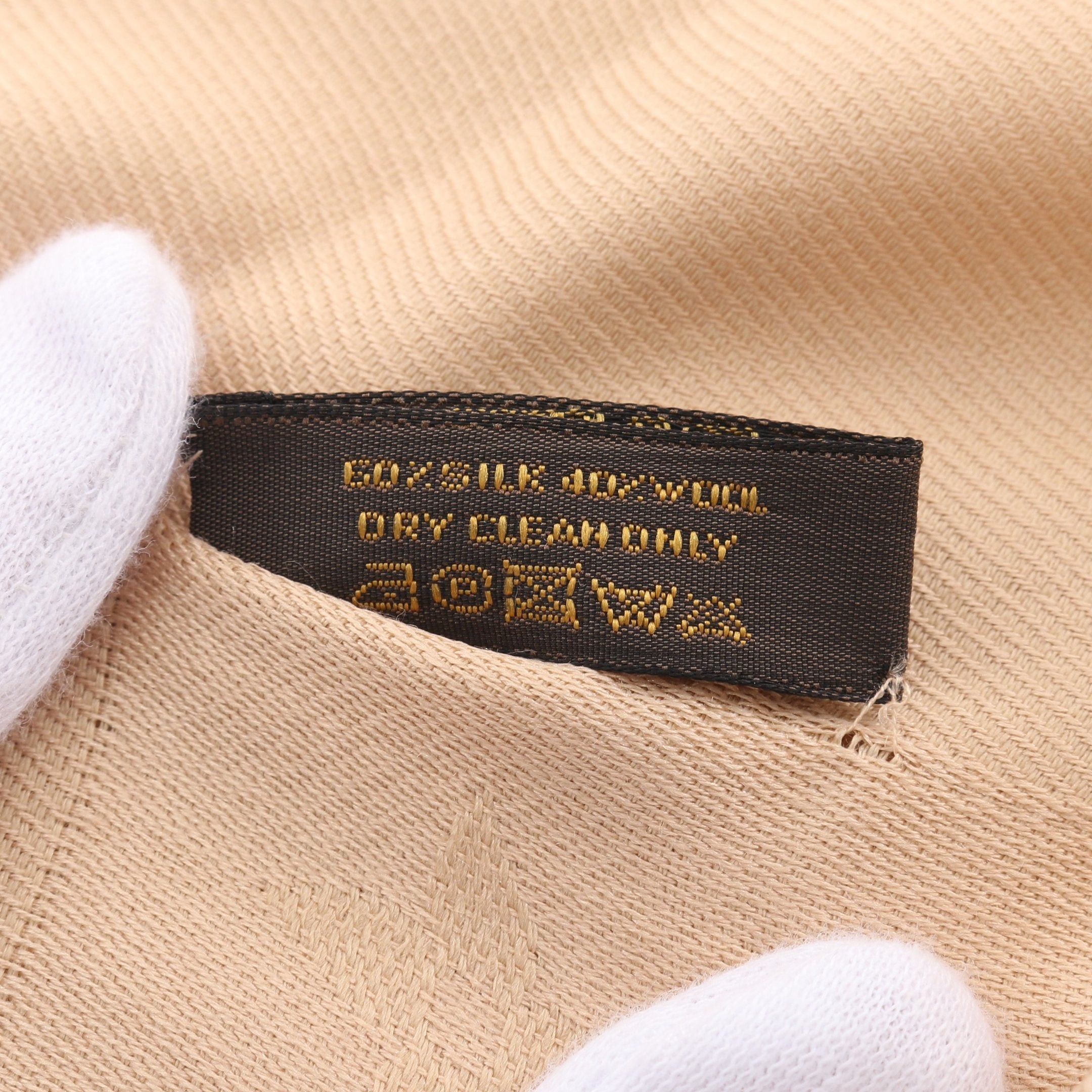 Louis Vuitton Louis Vuitton Shawl Monogram Scarf Silk Wool Beige Size ONE SIZE - 3 Thumbnail