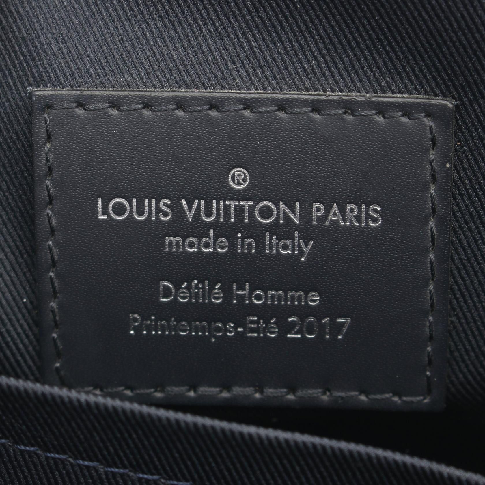 Louis Vuitton Louis Vuitton Messenger Pm Monogram Savannah Shoulder Bag Leather Navy Blue Gray Size ONE SIZE - 4 Thumbnail