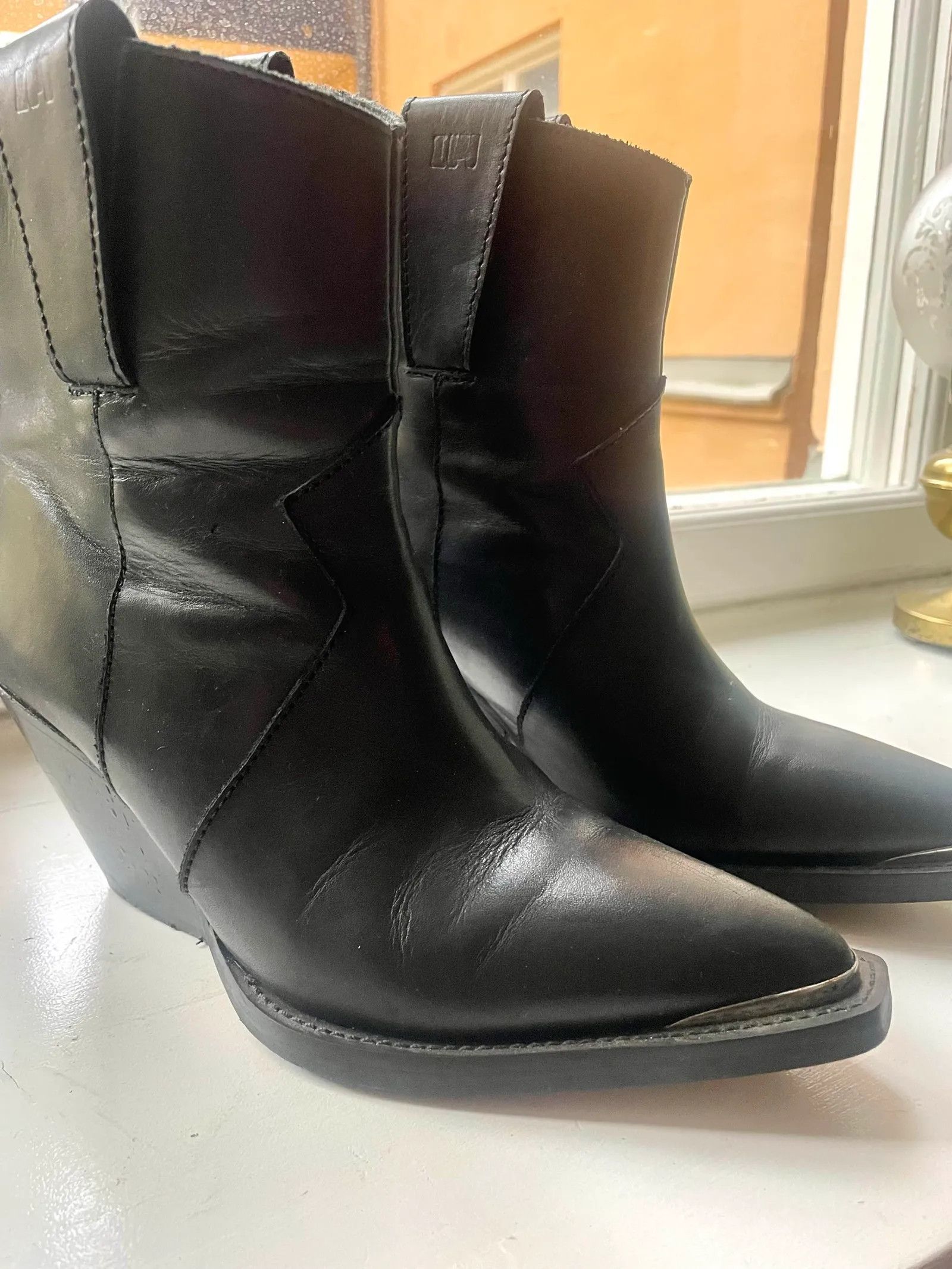 Carin Wester Carin Wester Boots Size US 8 / IT 38 - 2 Thumbnail