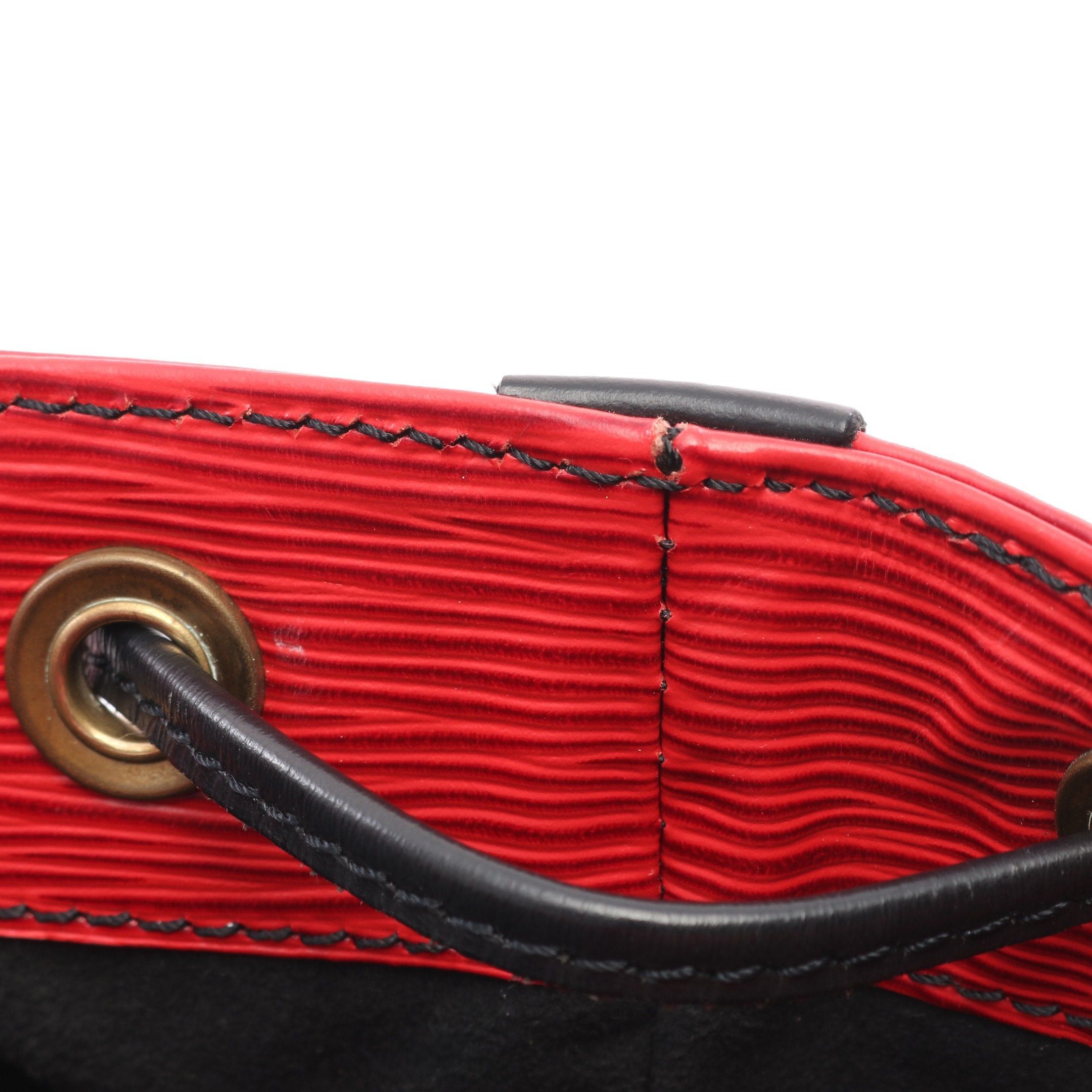 Louis Vuitton Louis Vuitton Peti Noe Epi Castilian Red Noir One Shoulder Bag Leather Black Size ONE SIZE - 9 Thumbnail