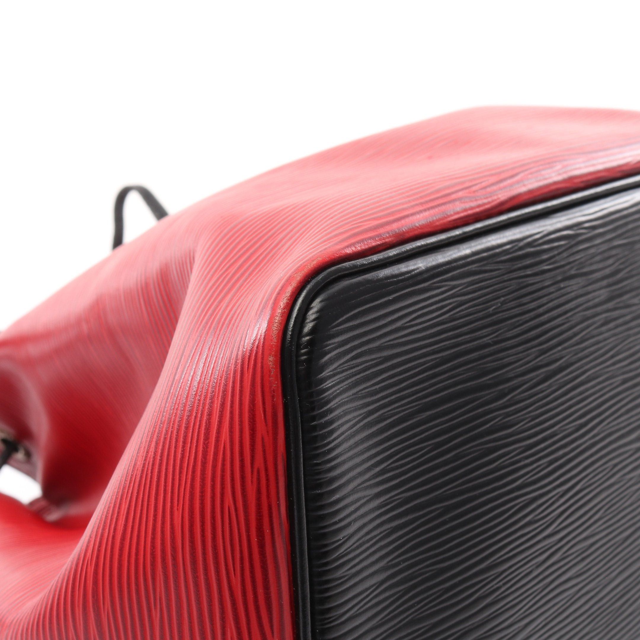 Louis Vuitton Louis Vuitton Peti Noe Epi Castilian Red Noir One Shoulder Bag Leather Black Size ONE SIZE - 6 Thumbnail