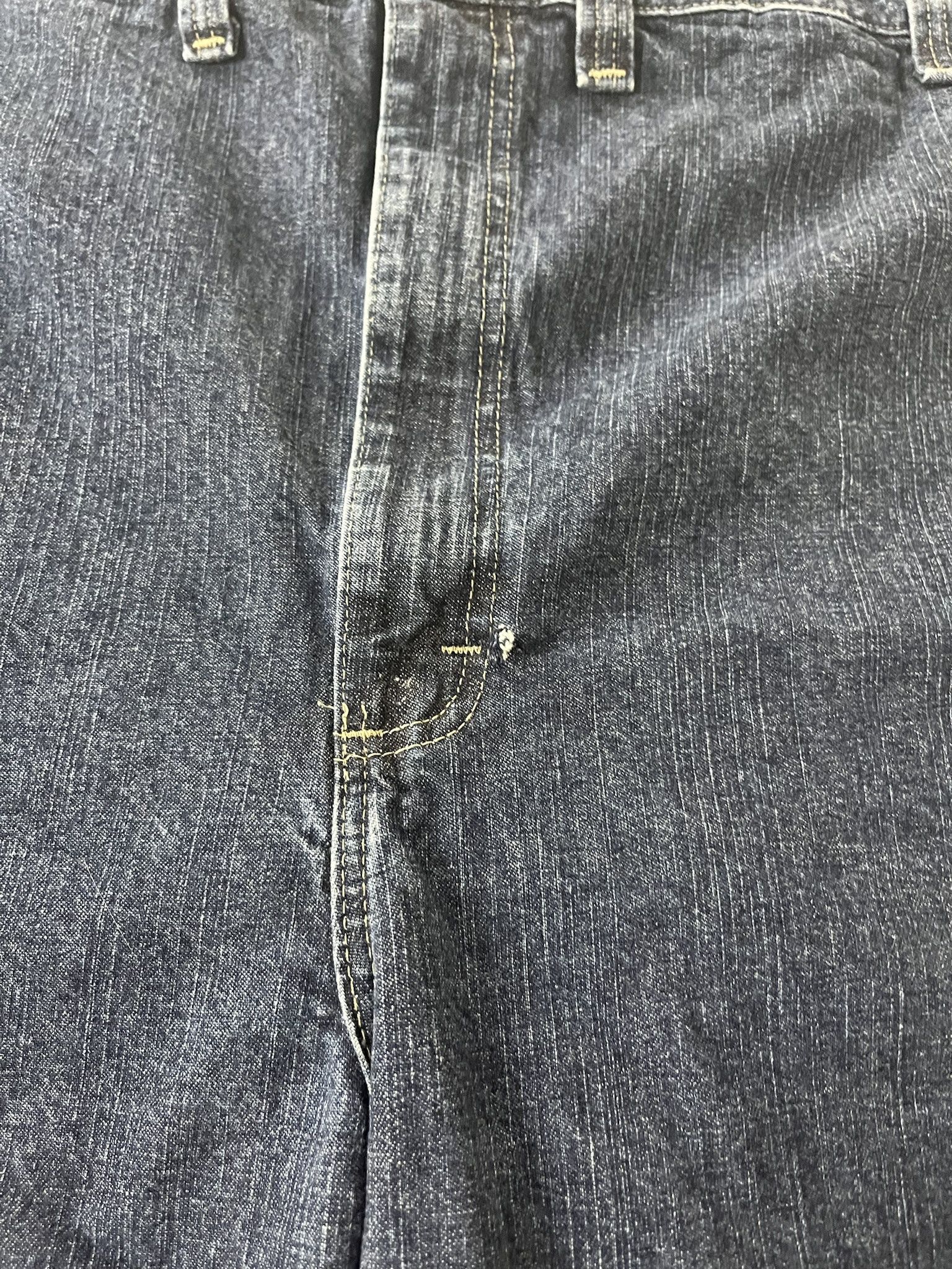 Vintage Vintage 90s Dark Wash Wrangler Oversized Denim Jorts Size 53 Size US 42 / EU 58 - 2 Thumbnail